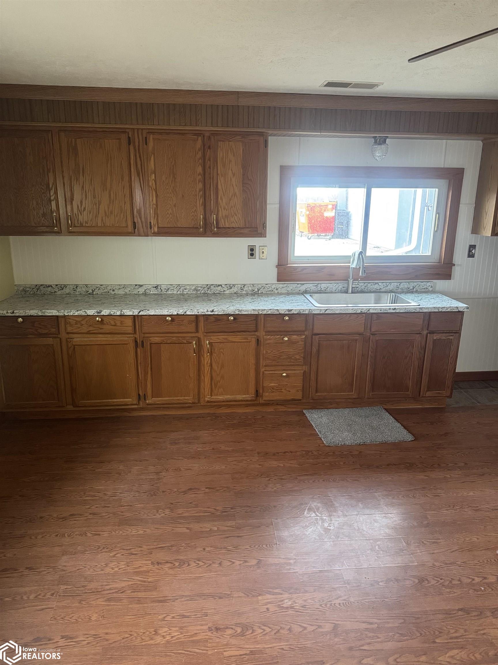 1239 220th Street, New Market, Iowa image 7