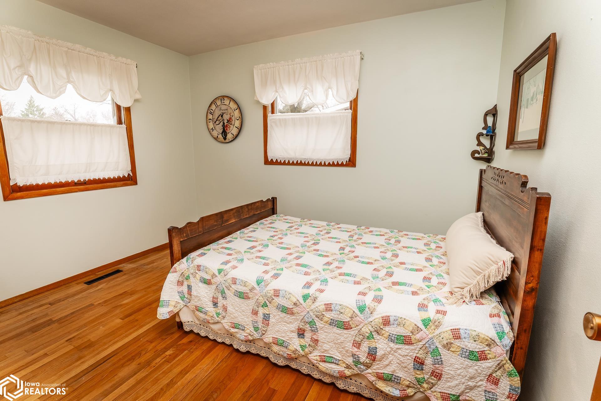 705 Arlington Drive, Marshalltown, Iowa image 22
