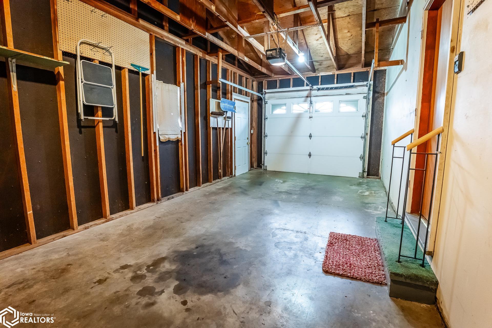 705 Arlington Drive, Marshalltown, Iowa image 36