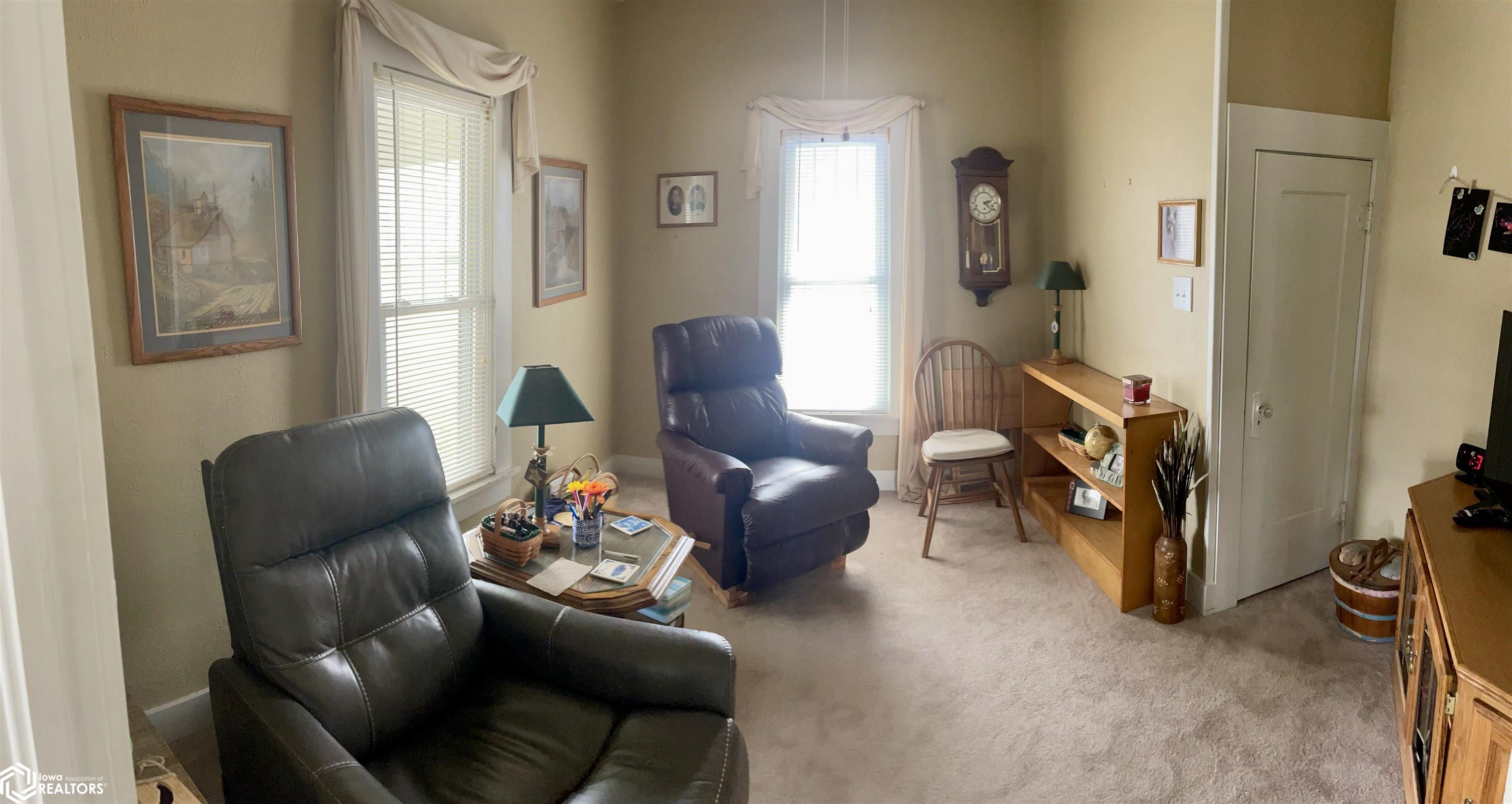 117 S Milner, Ottumwa, Iowa image 9