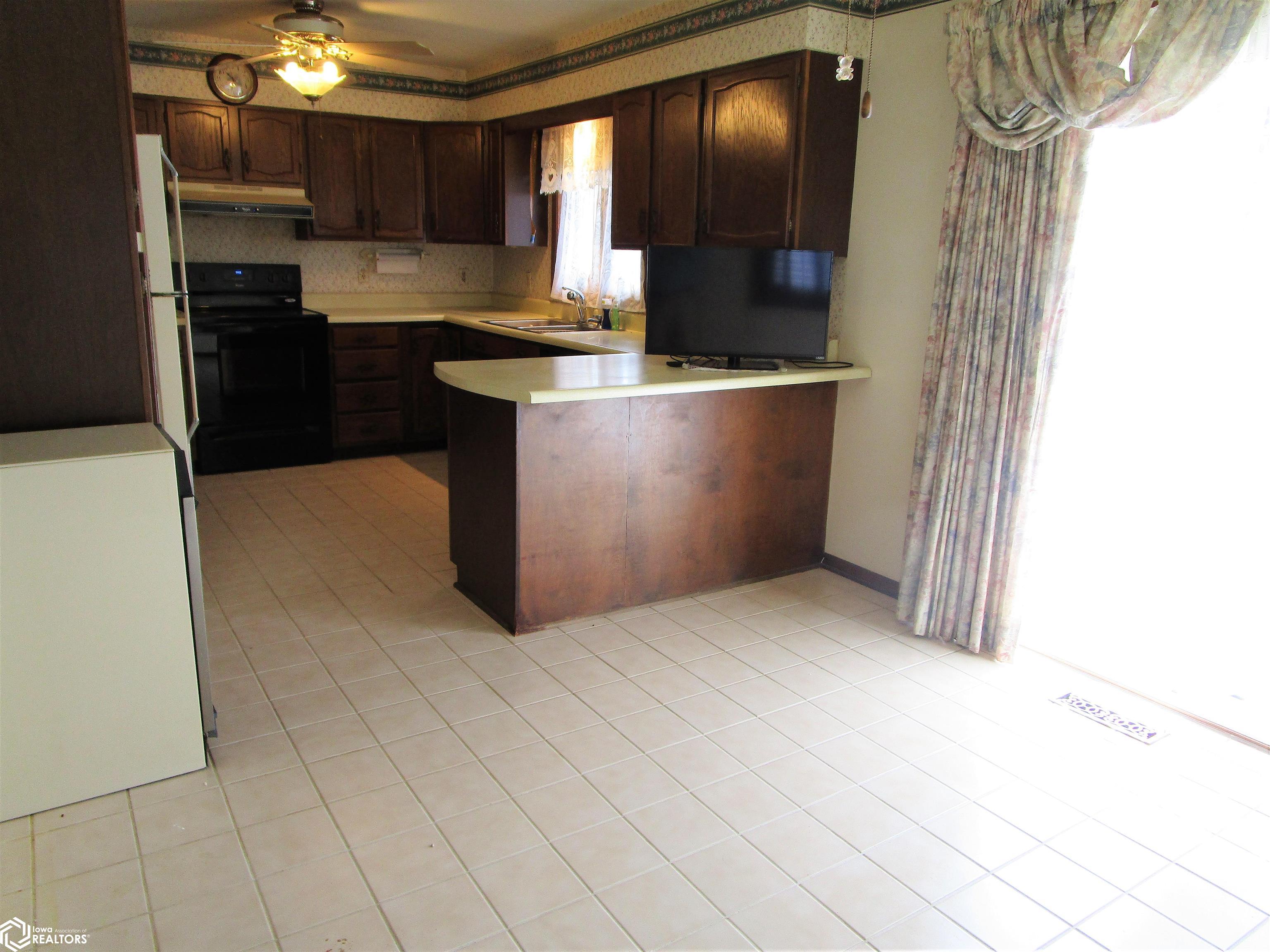 2505 Sunset, Iowa Falls, Iowa image 8