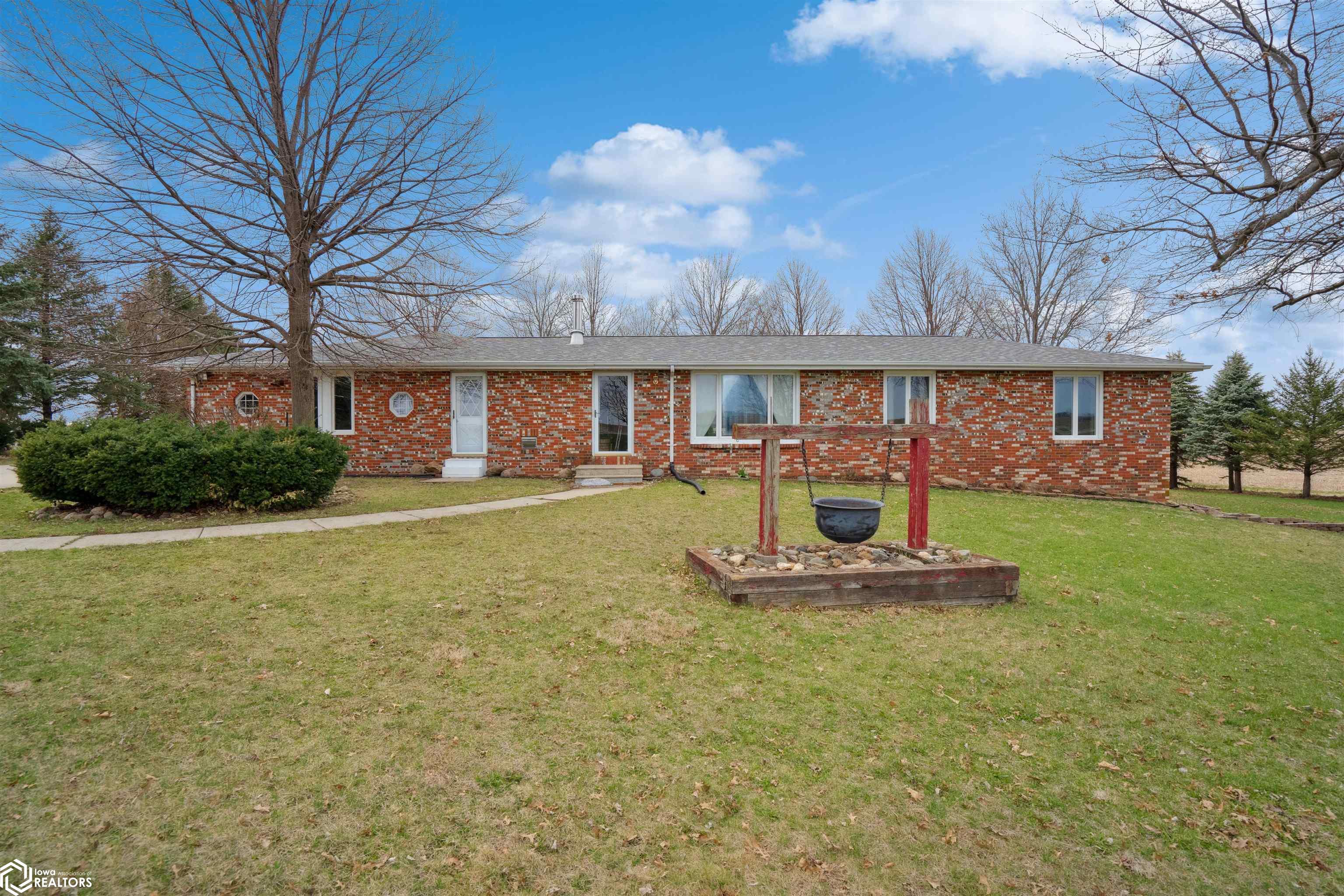 1505 Sanford Avenue, Marshalltown, Iowa image 2