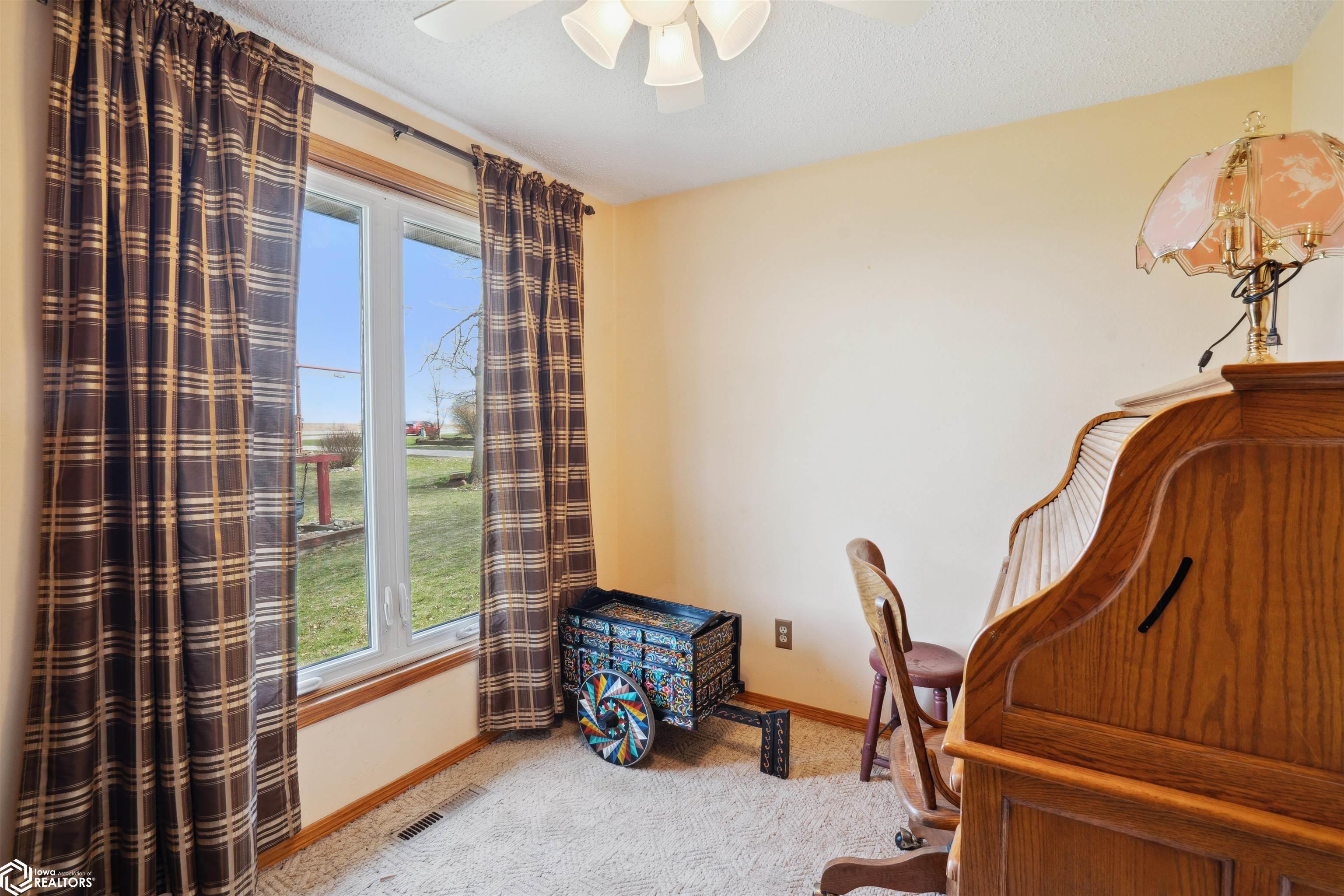 1505 Sanford Avenue, Marshalltown, Iowa image 14