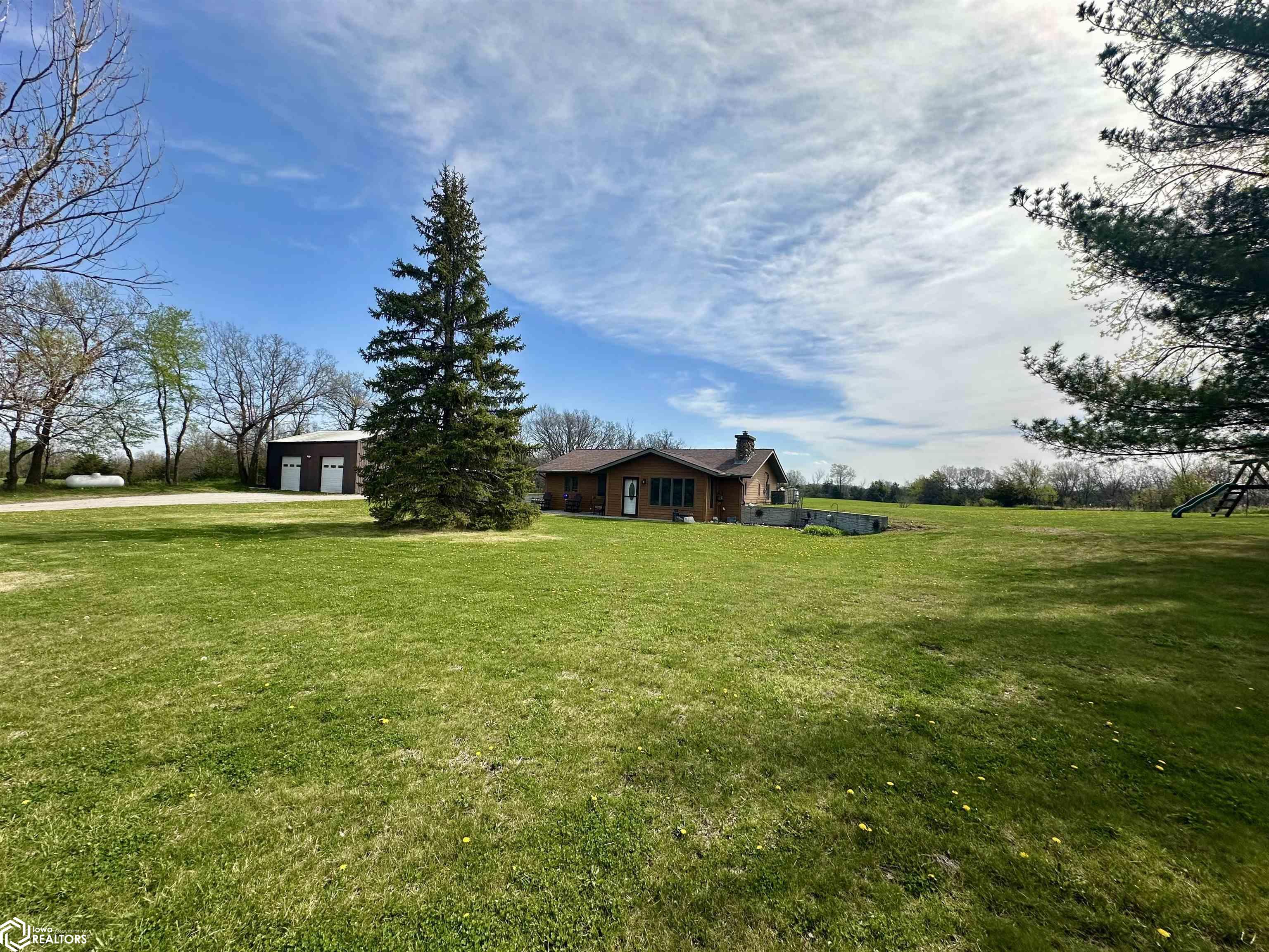 7437 230th Avenue, Blakesburg, Iowa image 4