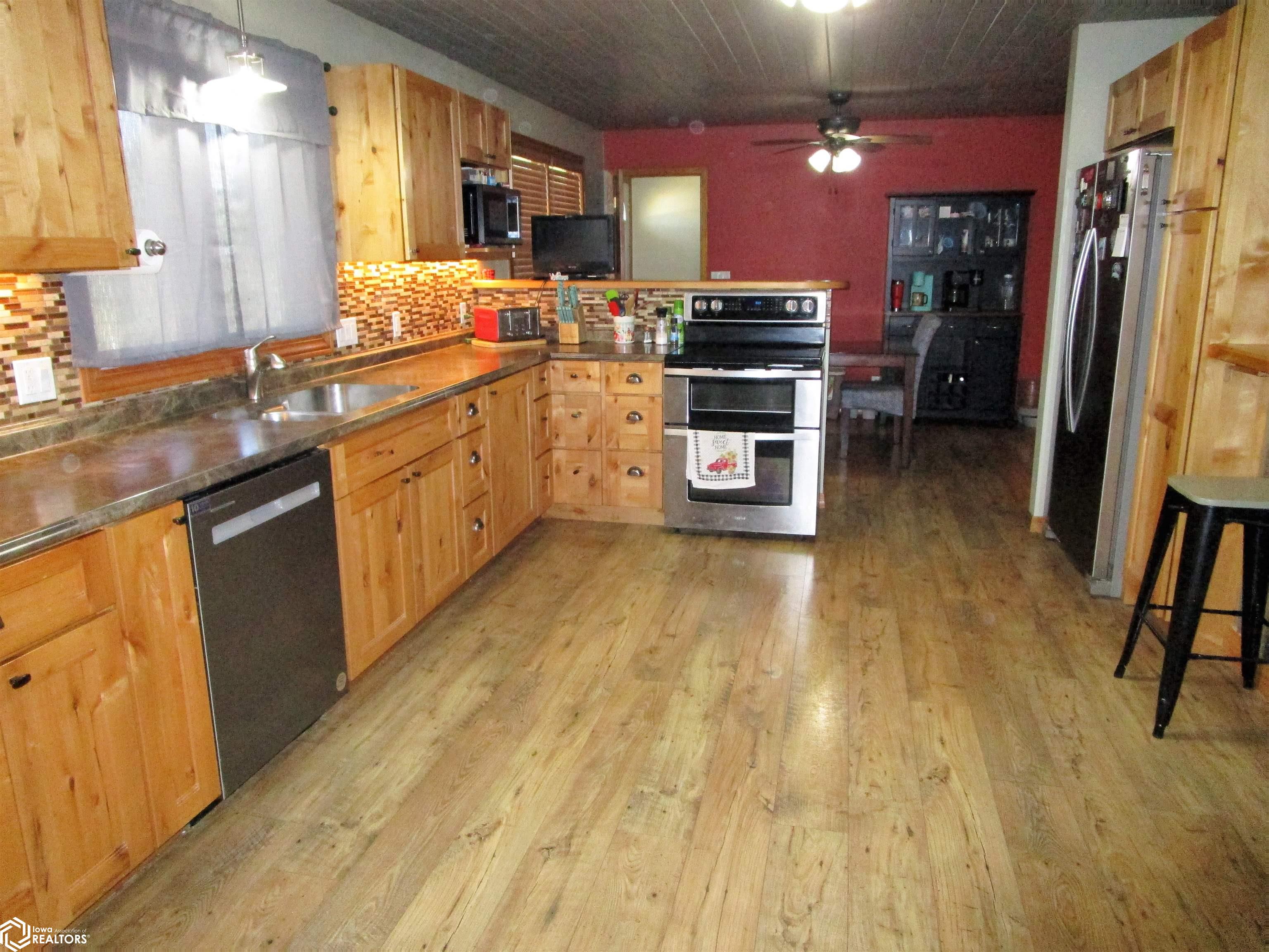 626 East Street, Alden, Iowa image 15