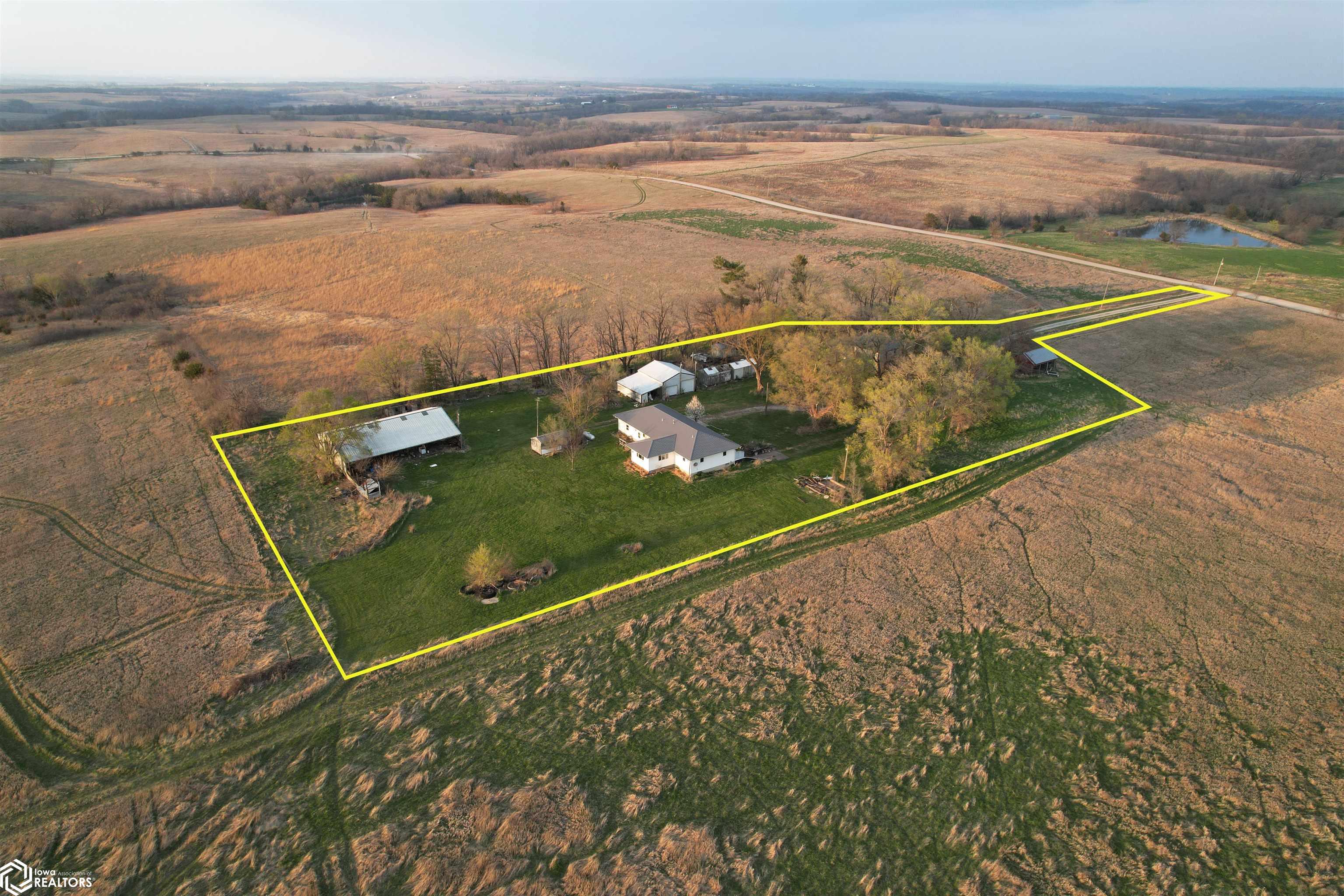 3301 Elba Avenue, Eddyville, Iowa image 1