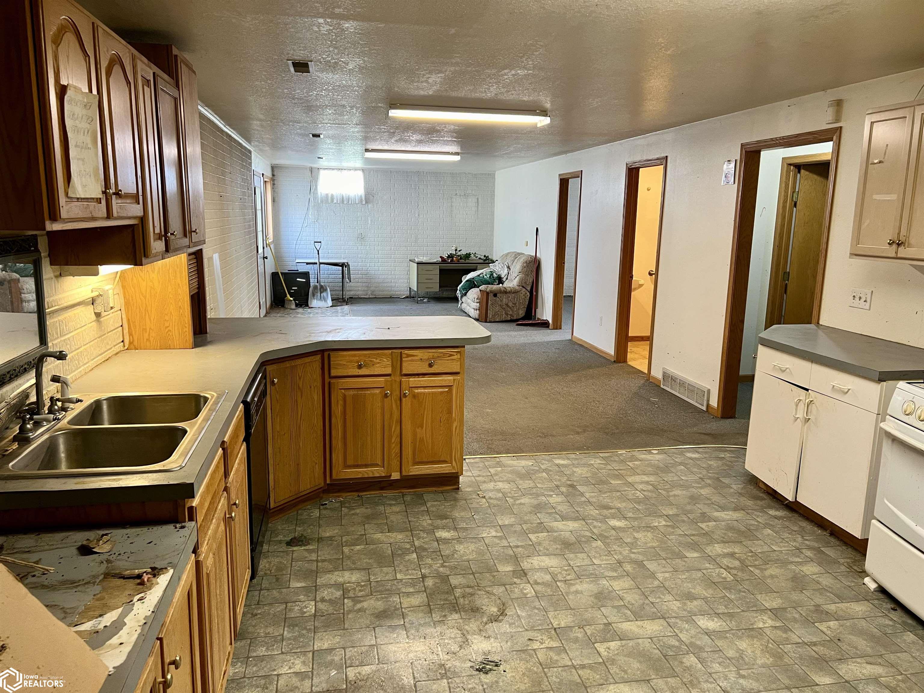 3301 Elba Avenue, Eddyville, Iowa image 26