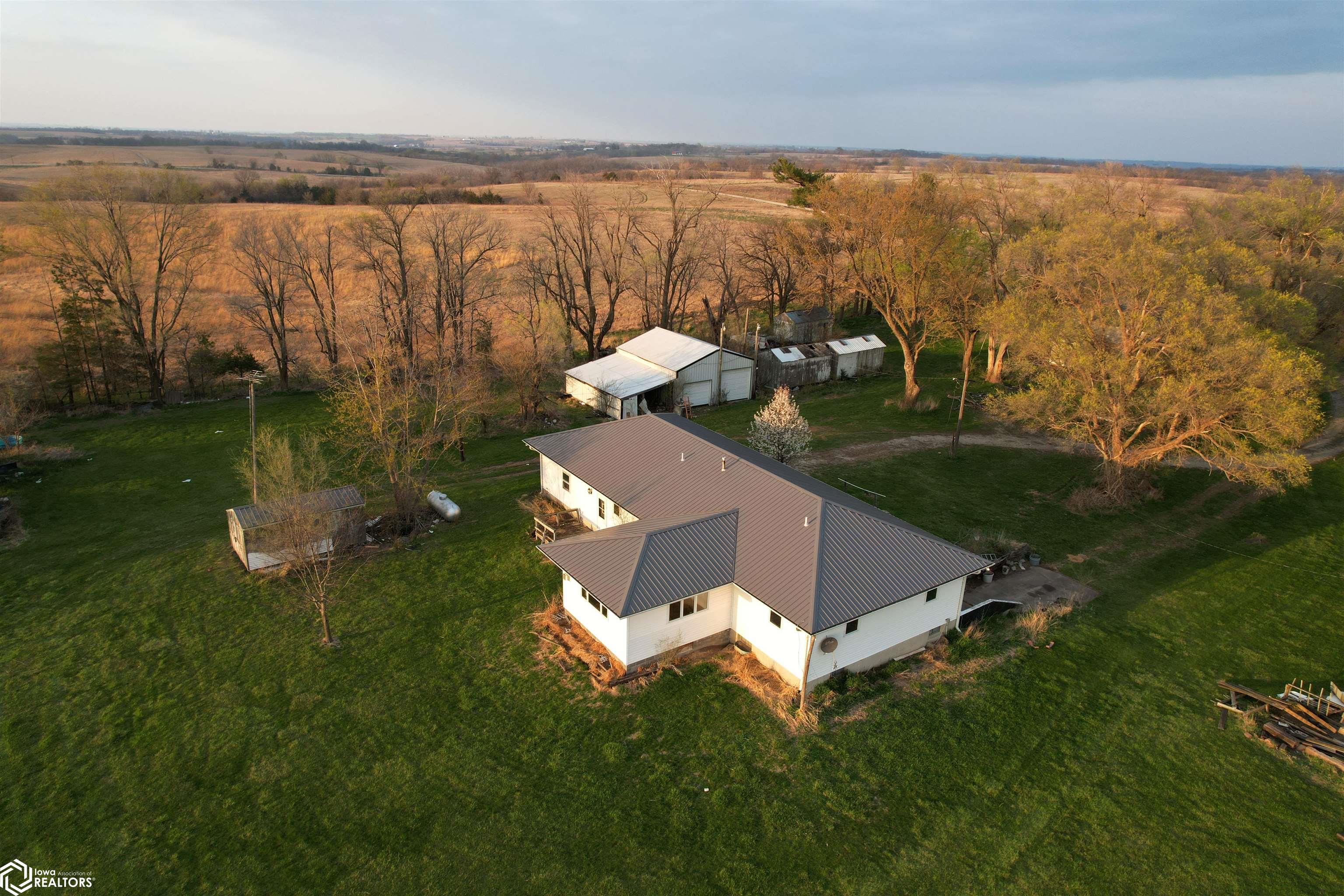 3301 Elba Avenue, Eddyville, Iowa image 6