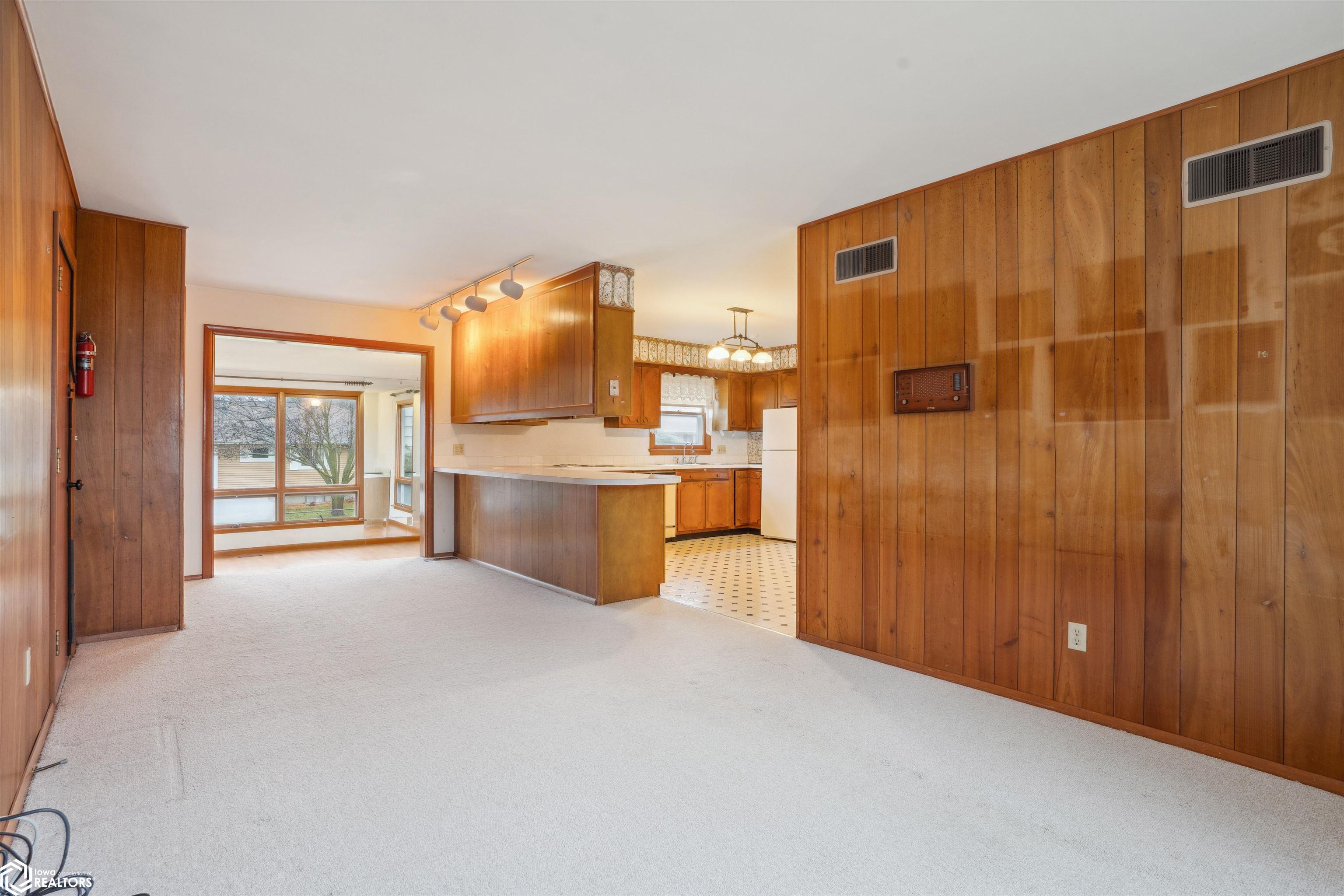 123 Glendale Drive, Burlington, Iowa image 11