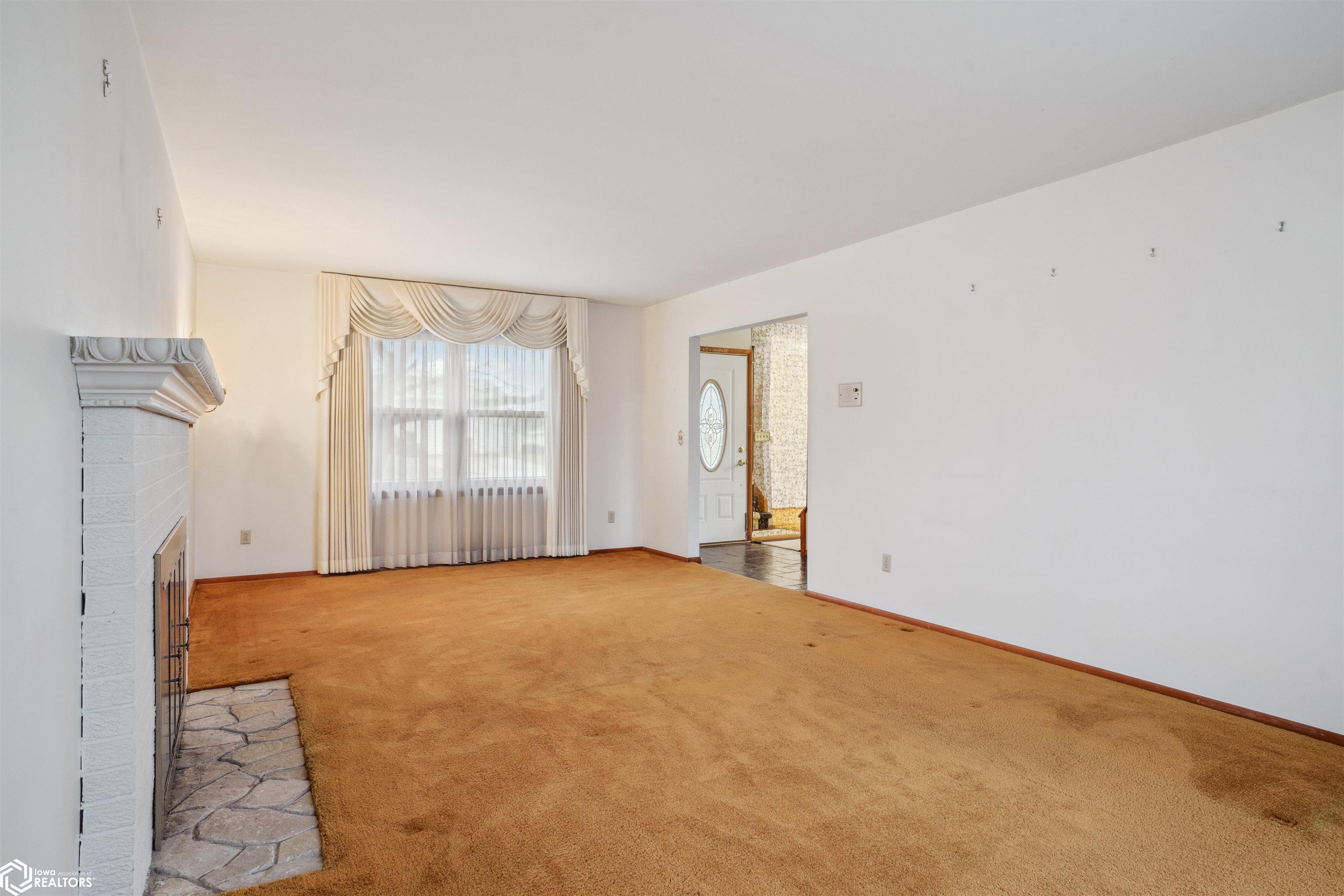 123 Glendale Drive, Burlington, Iowa image 5