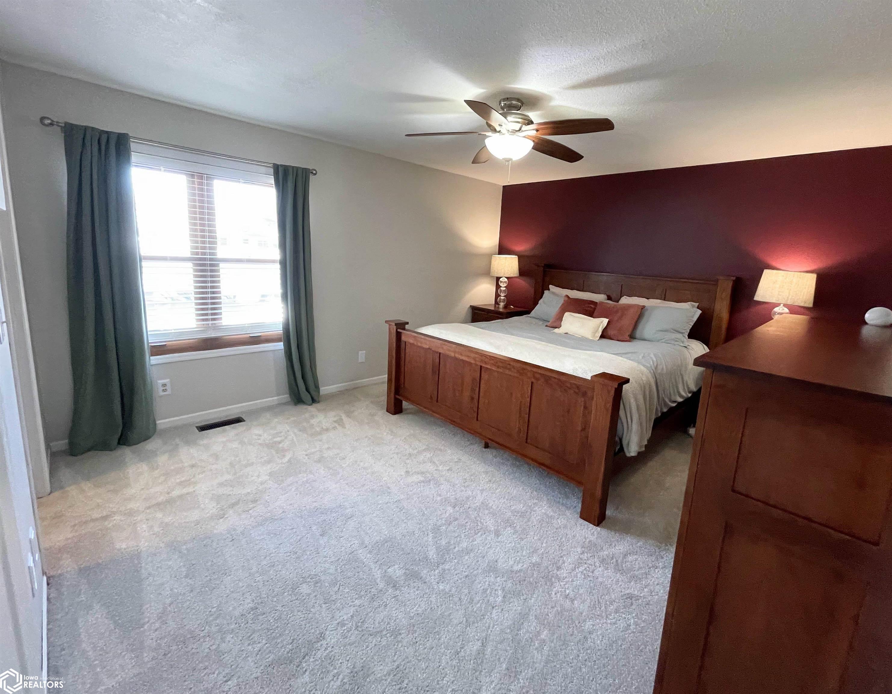 314 E Old Orchard Drive, Mount Pleasant, Iowa image 13
