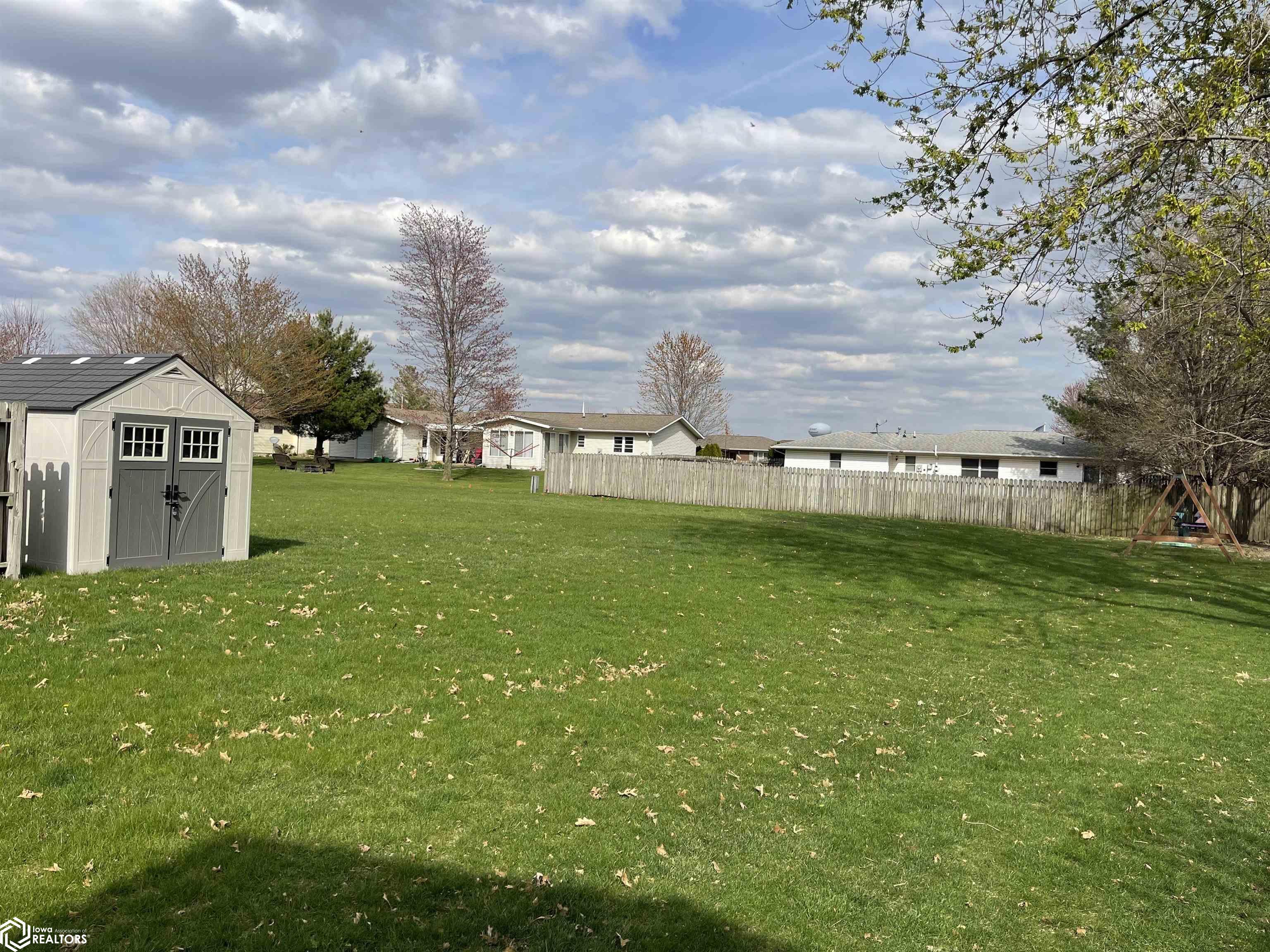 314 E Old Orchard Drive, Mount Pleasant, Iowa image 36