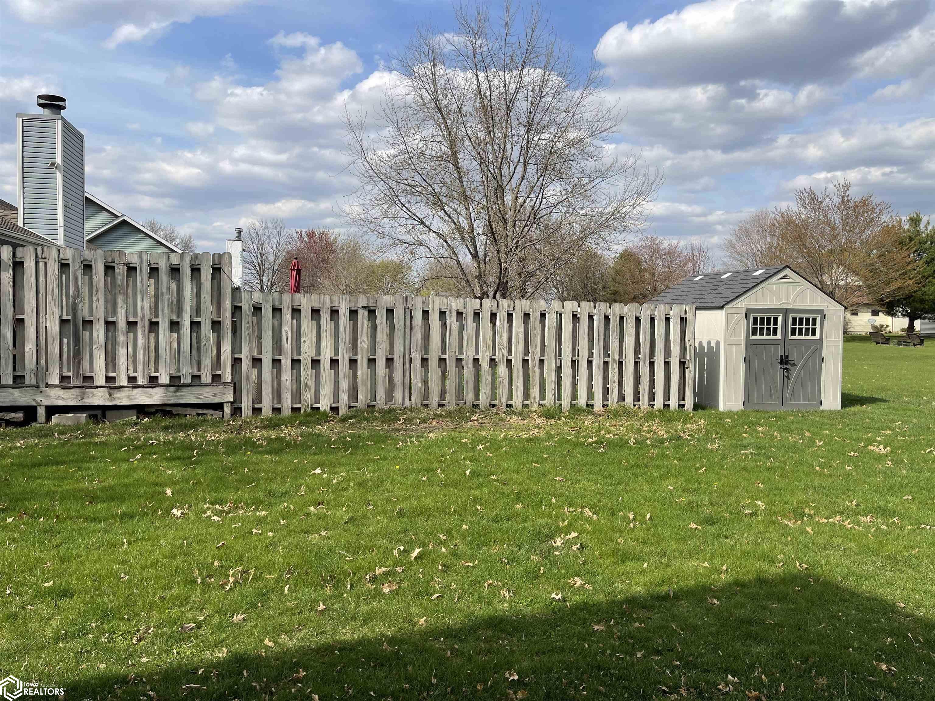 314 E Old Orchard Drive, Mount Pleasant, Iowa image 37