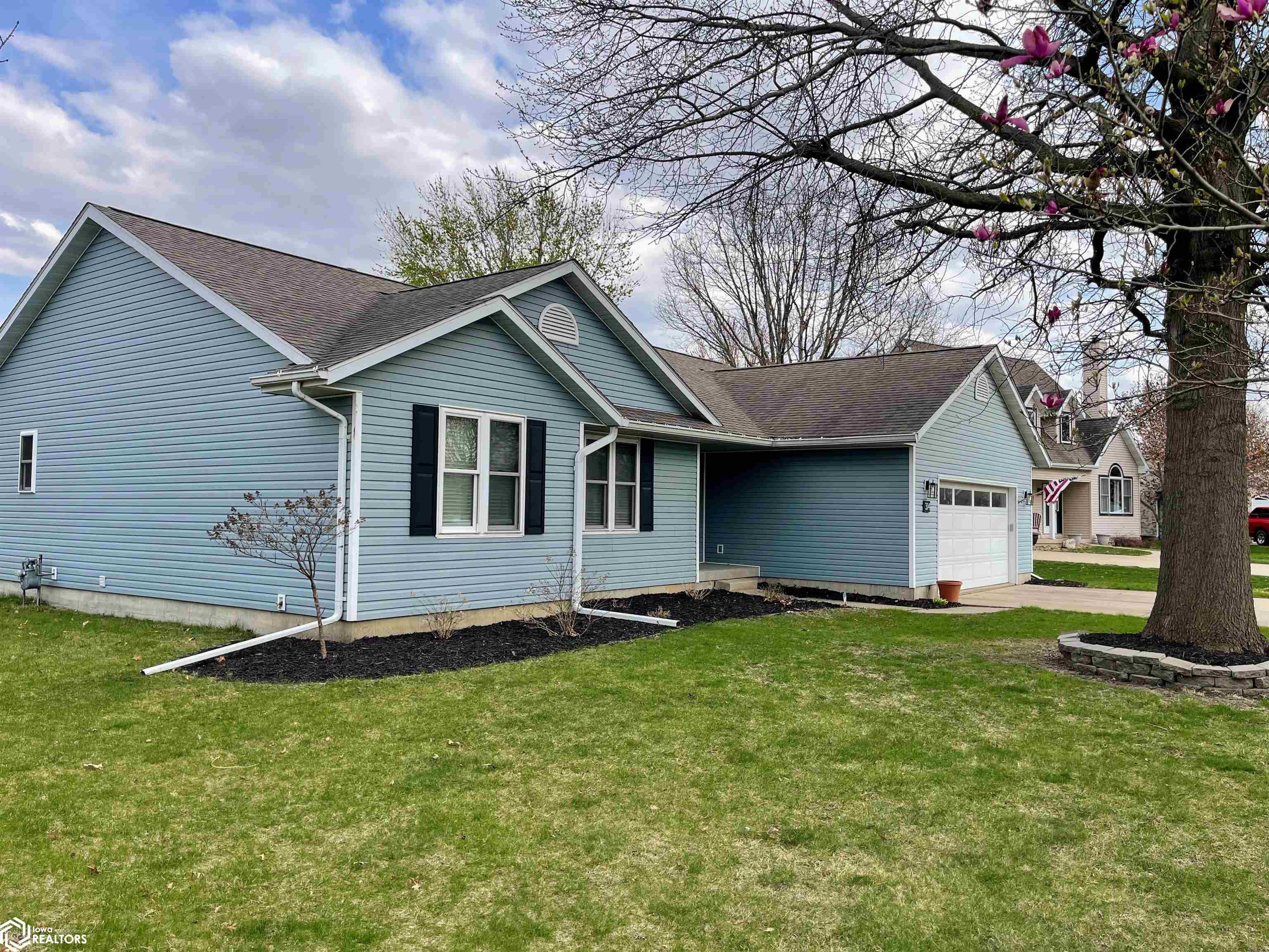 314 E Old Orchard Drive, Mount Pleasant, Iowa image 39