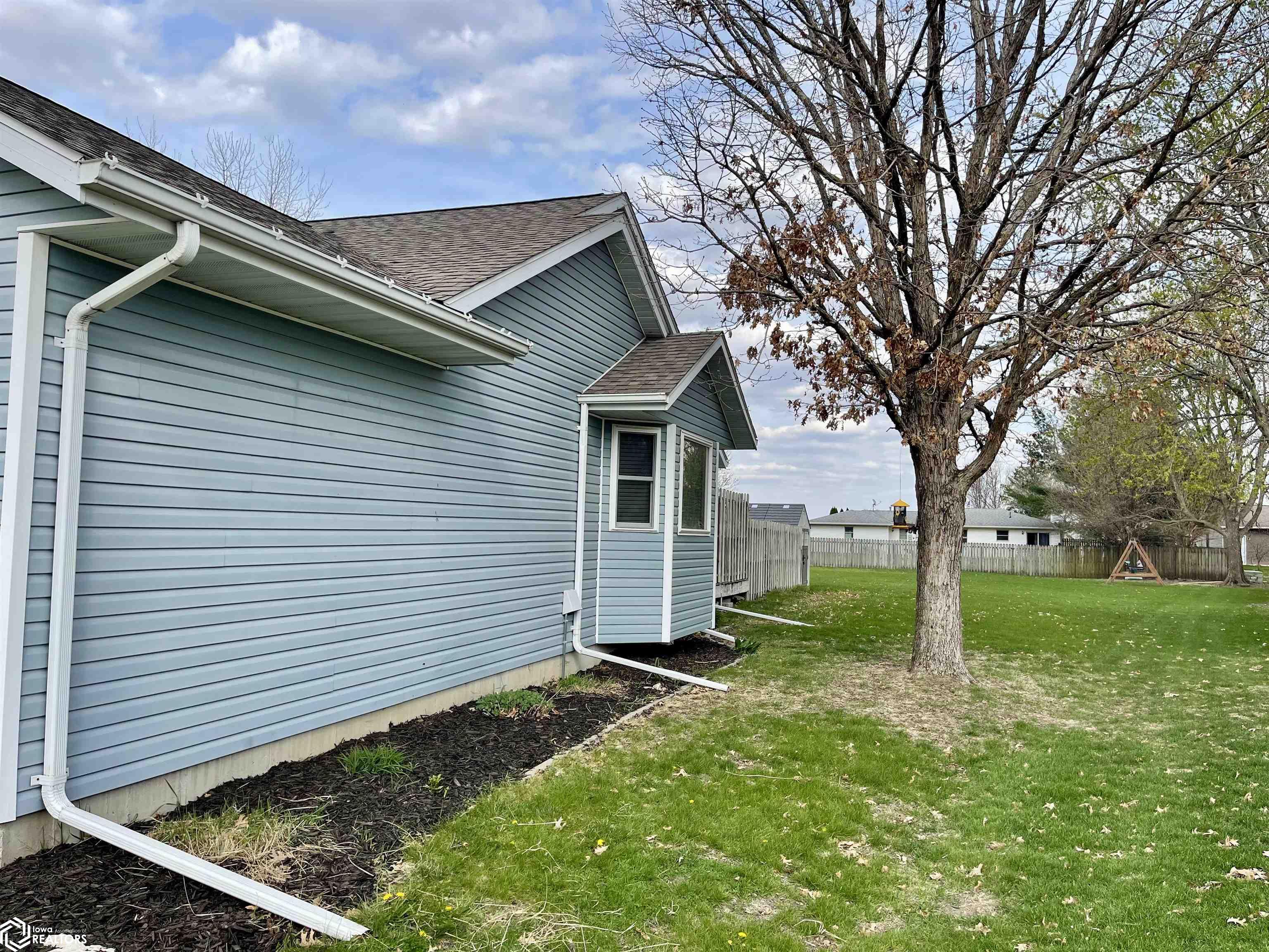 314 E Old Orchard Drive, Mount Pleasant, Iowa image 42