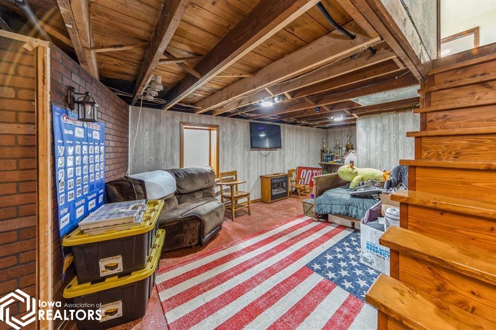 729 N E, Oskaloosa, Iowa image 21