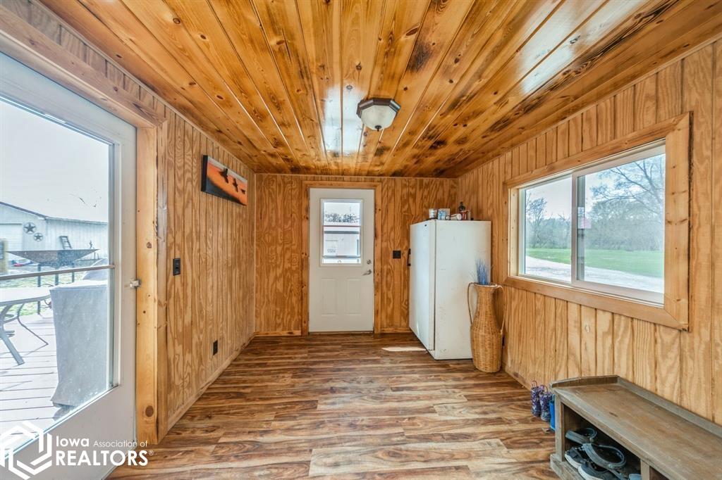 729 N E, Oskaloosa, Iowa image 23
