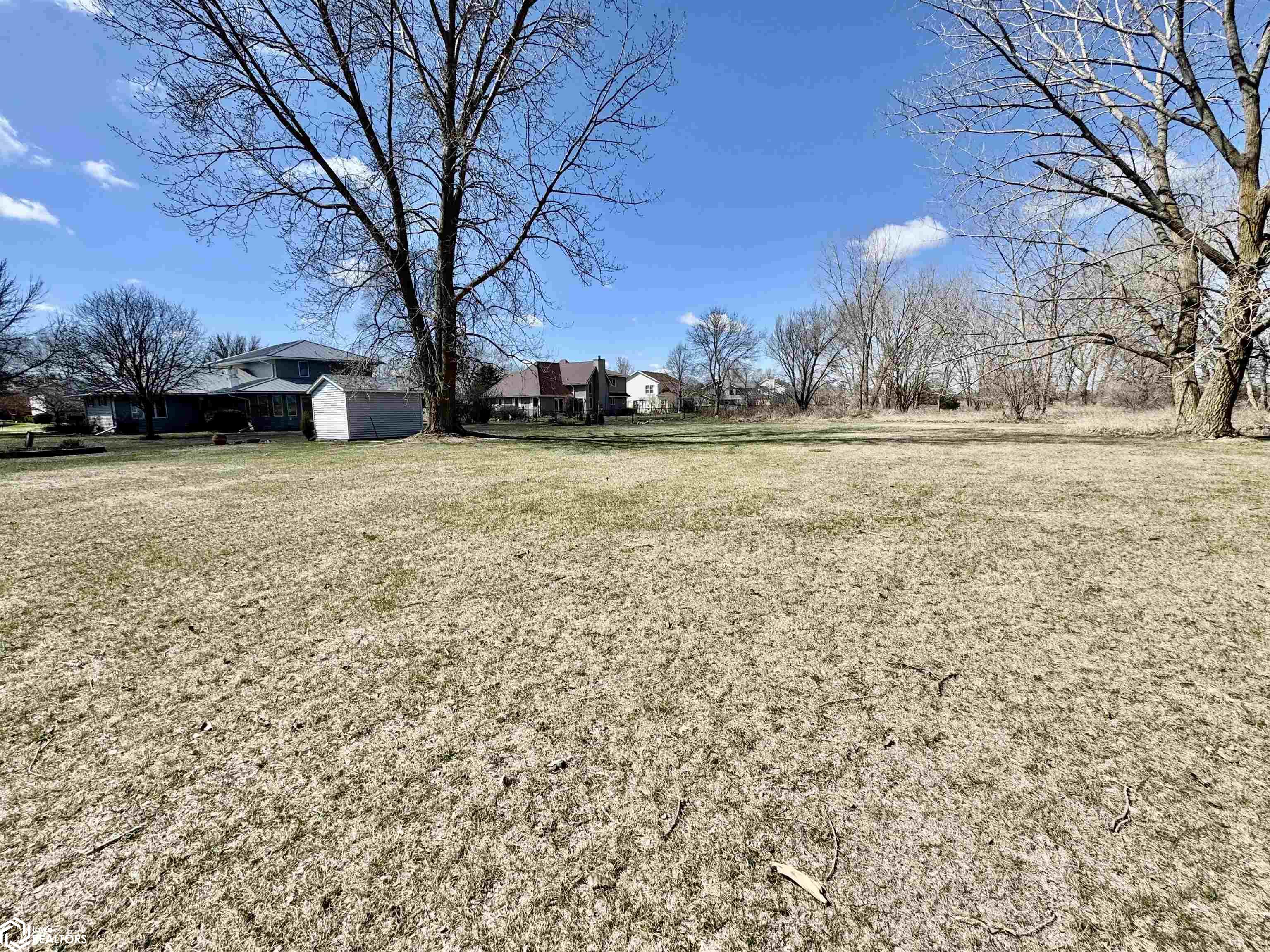 2302 16th Ave N, Clear Lake, Iowa image 9