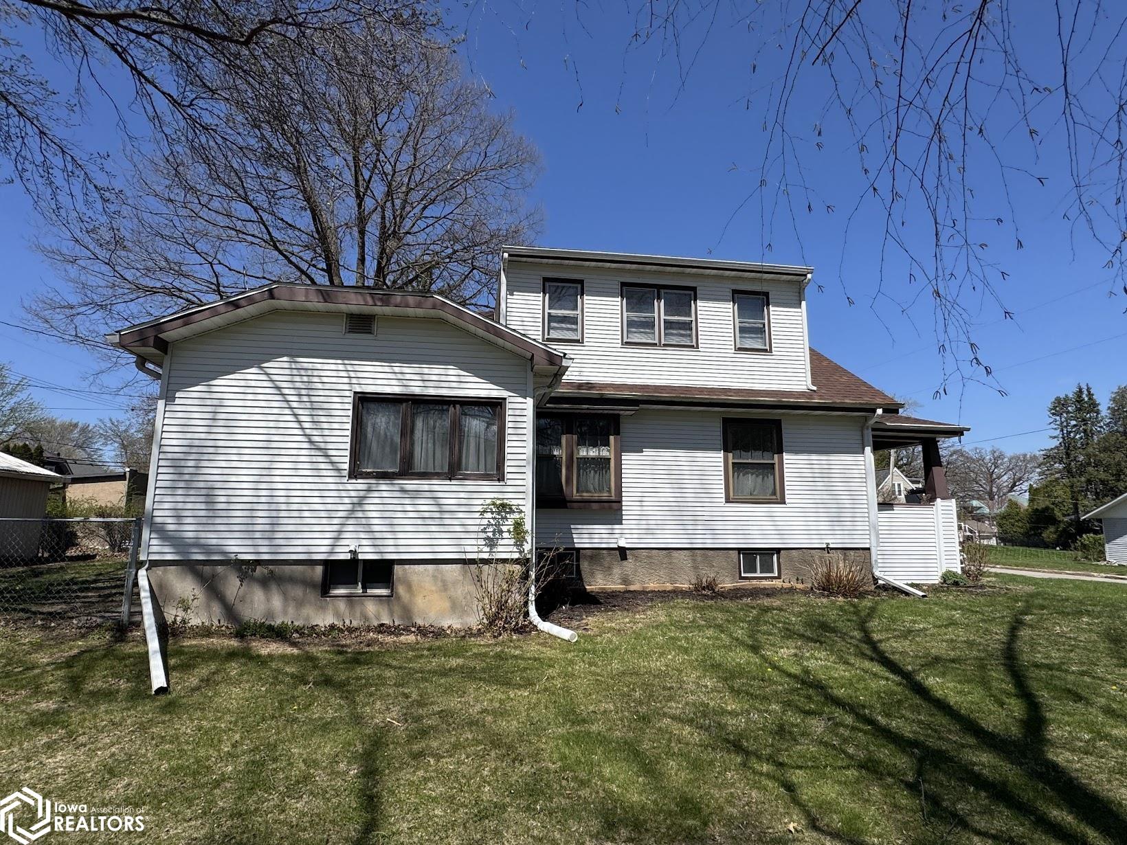 2007 River Street, Burlington, Iowa image 2