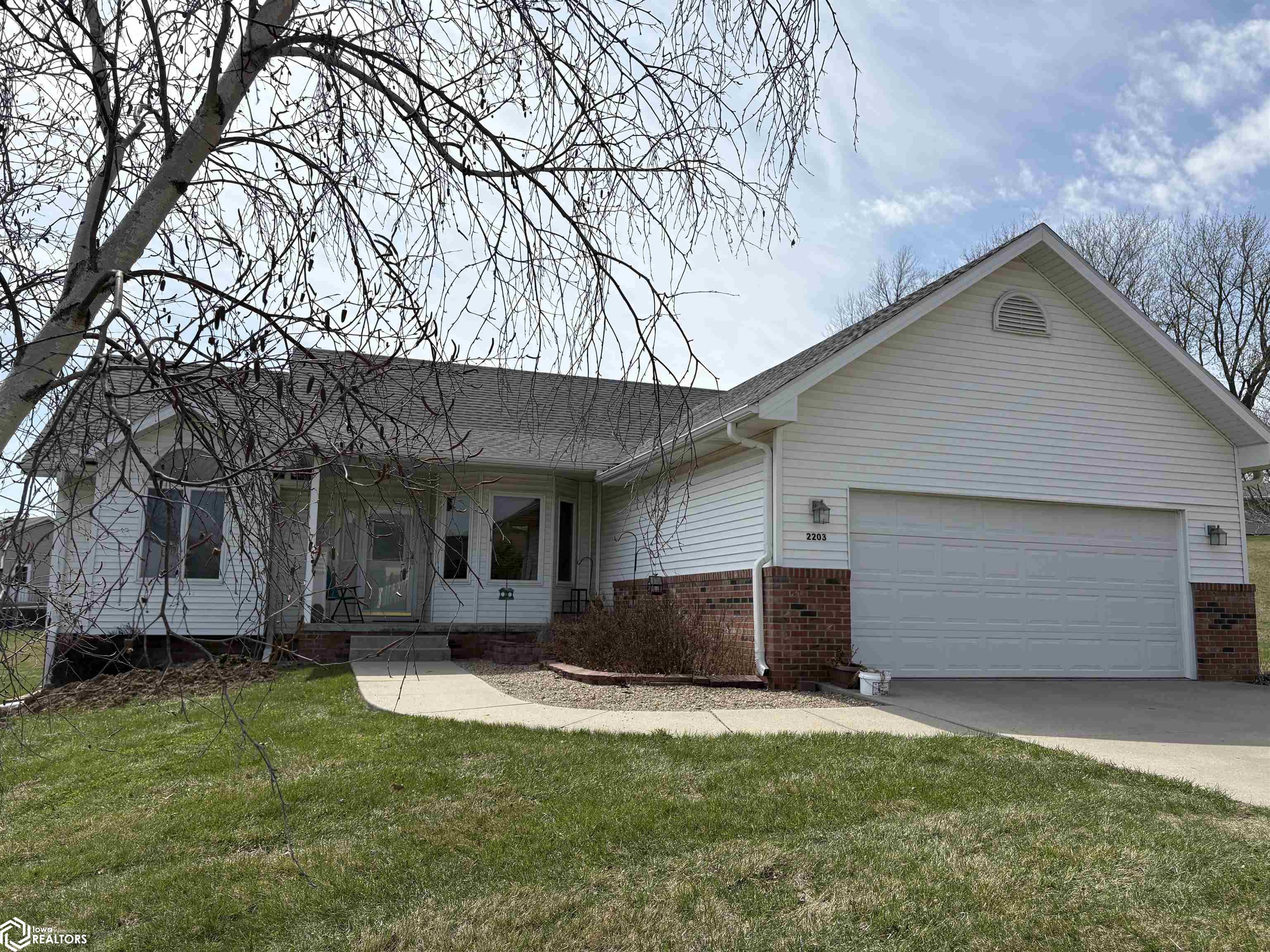 2203 Woodfield Drive, Red Oak, Iowa image 1