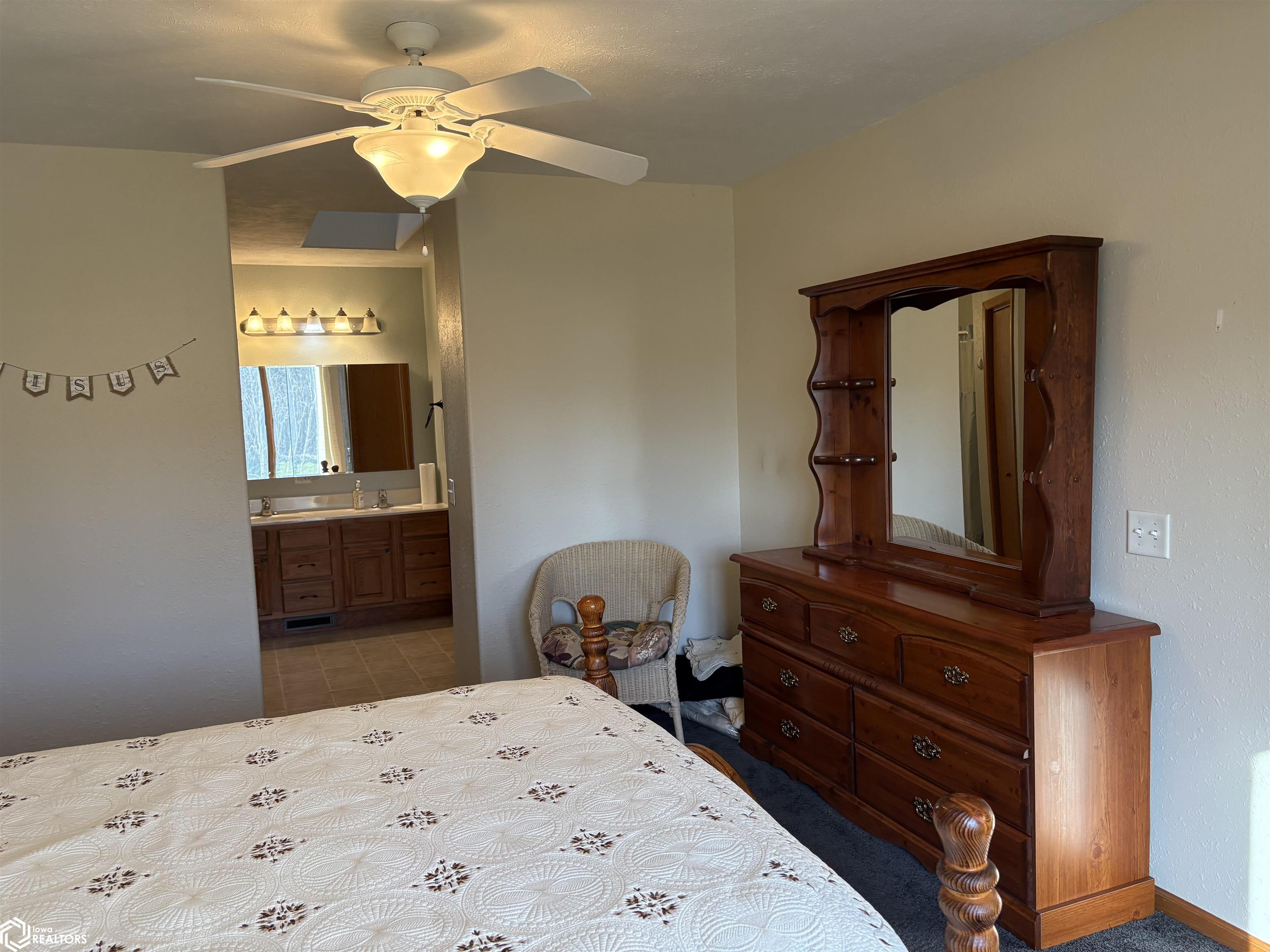 2203 Woodfield Drive, Red Oak, Iowa image 26