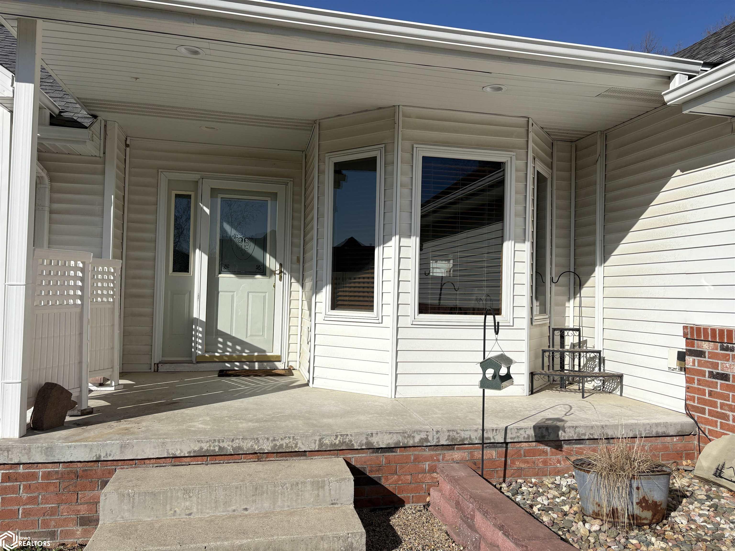 2203 Woodfield Drive, Red Oak, Iowa image 5