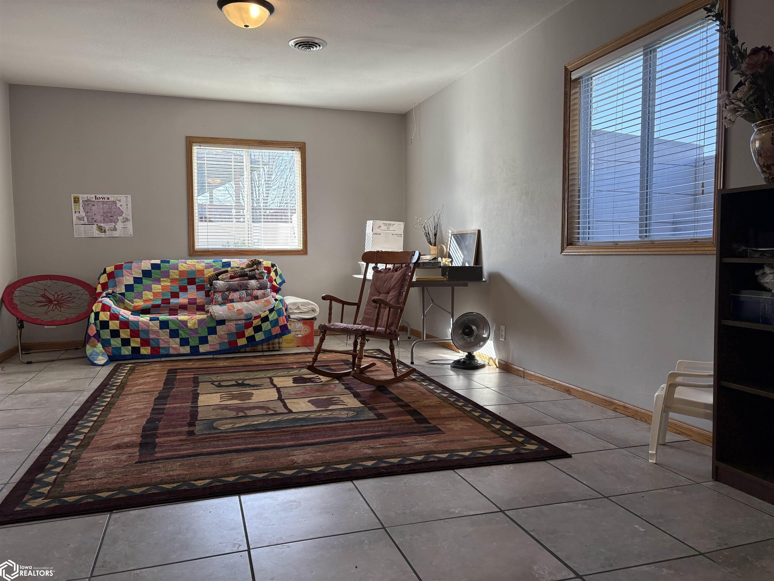 2203 Woodfield Drive, Red Oak, Iowa image 38