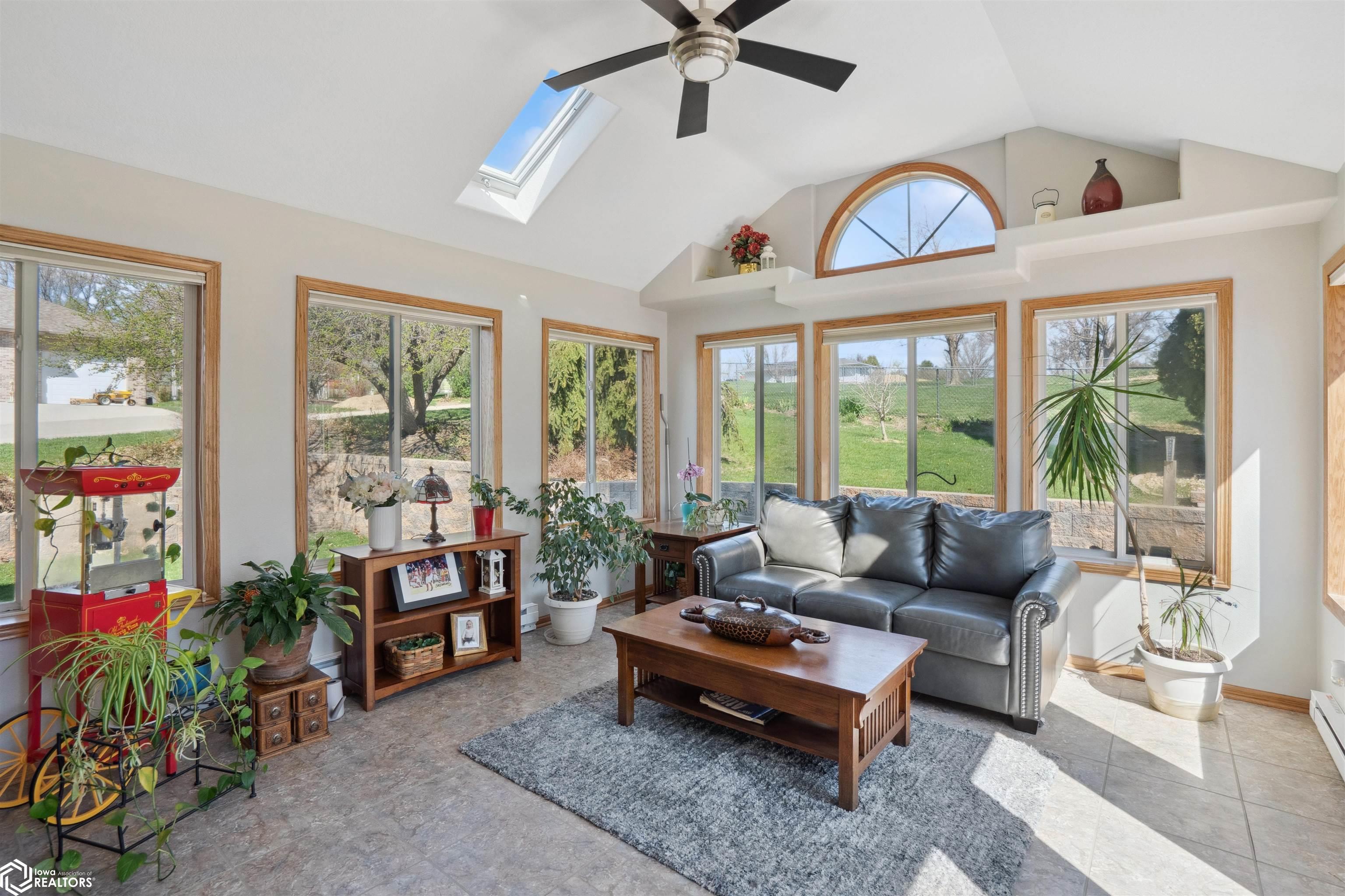 2715 Arnold Drive, Marshalltown, Iowa image 11