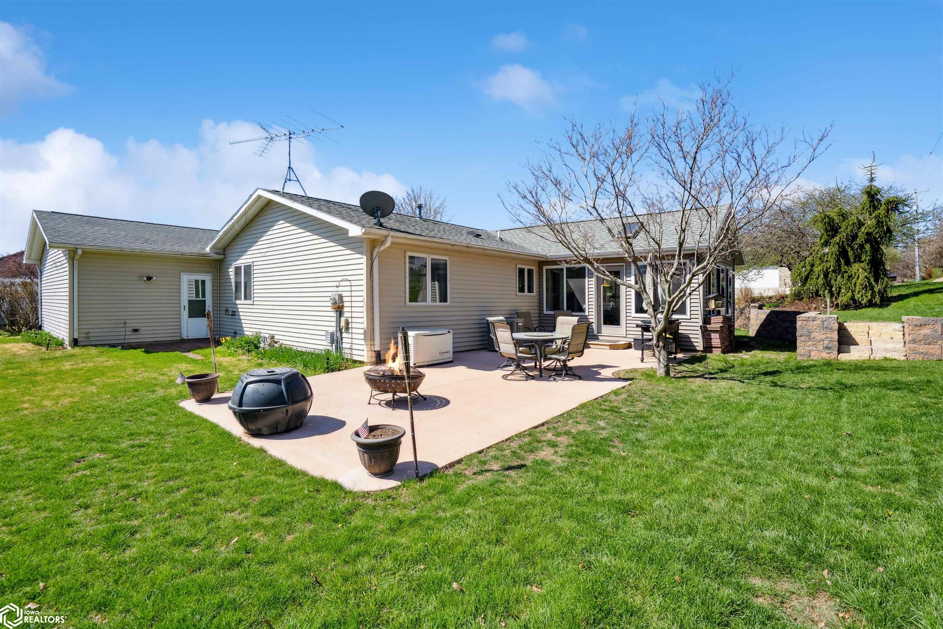 2715 Arnold Drive, Marshalltown, Iowa image 24