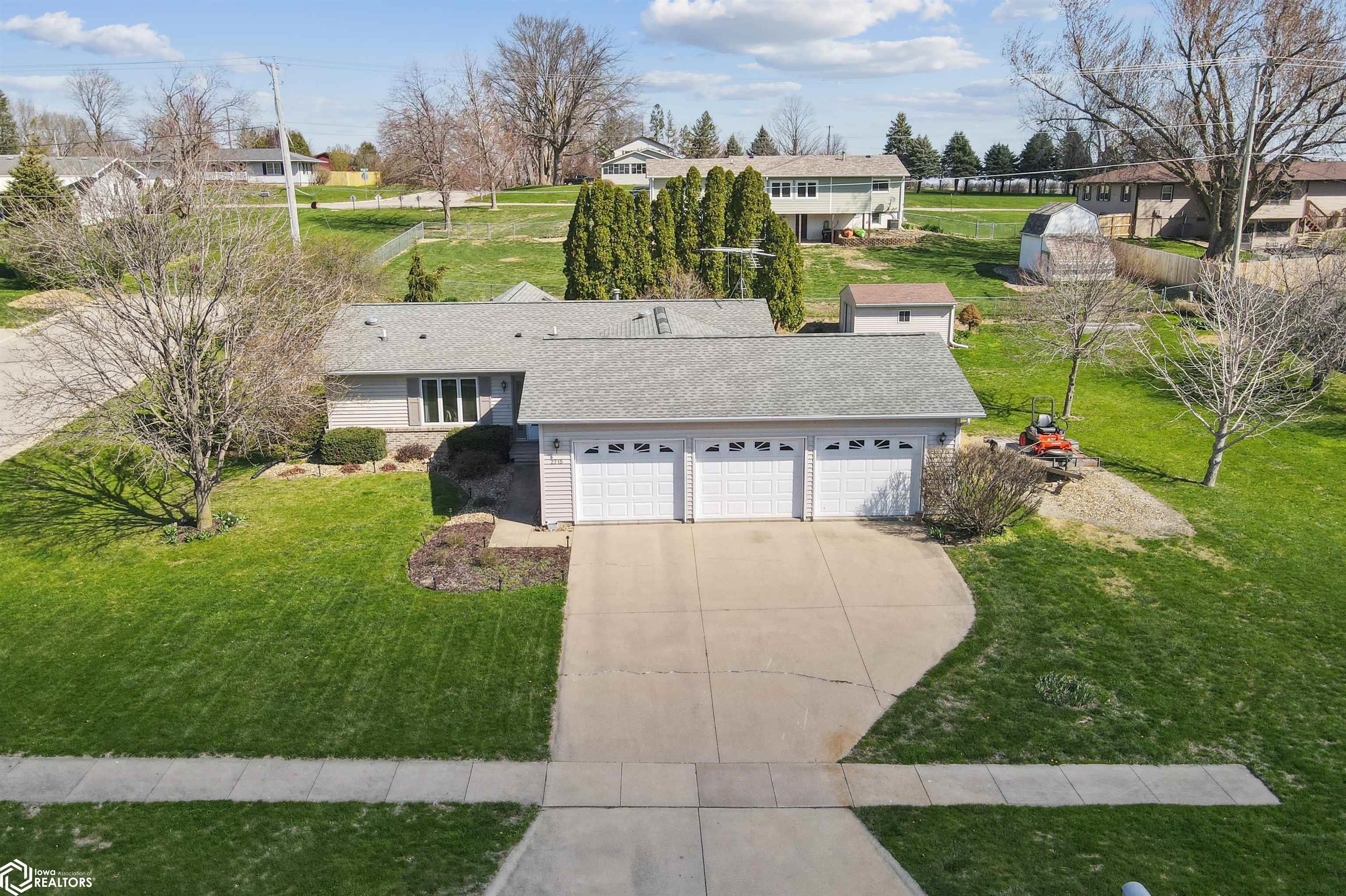 2715 Arnold Drive, Marshalltown, Iowa image 29