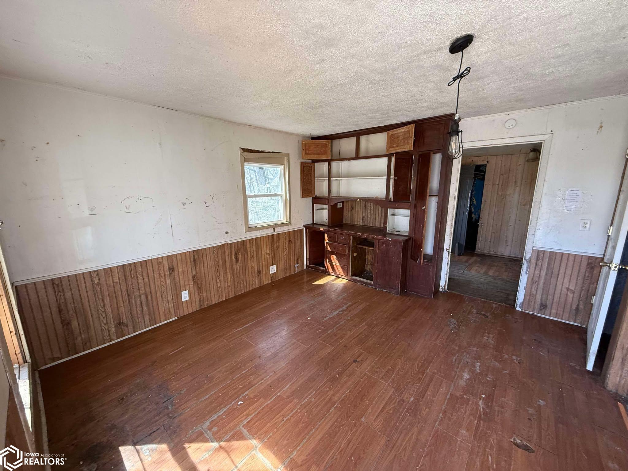 100 E Webster Street, Letts, Iowa image 2