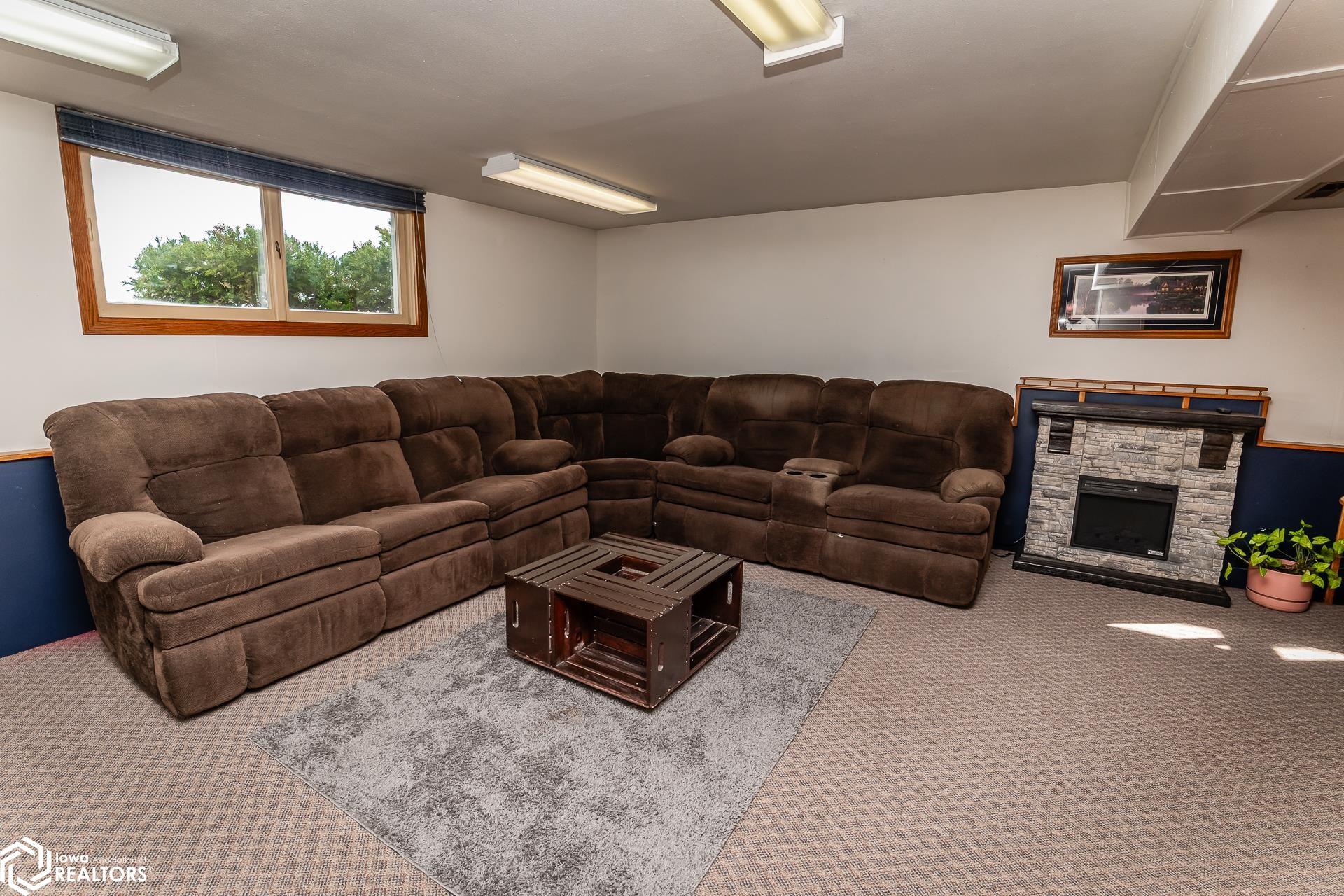 6671 18th Avenue, Keystone, Iowa image 39