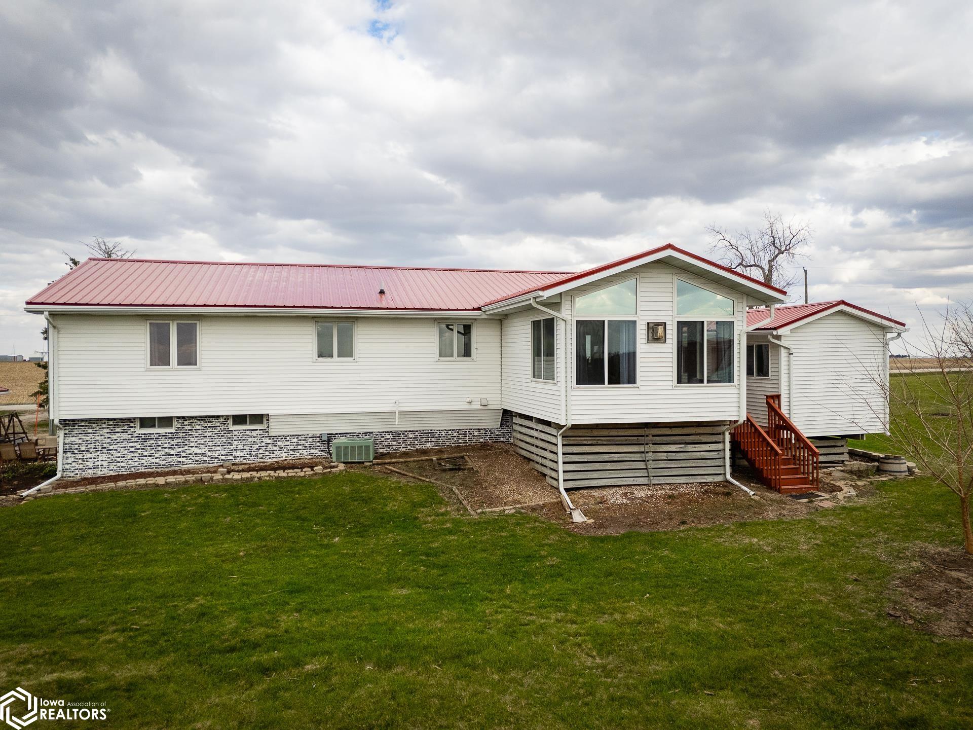 6671 18th Avenue, Keystone, Iowa image 47