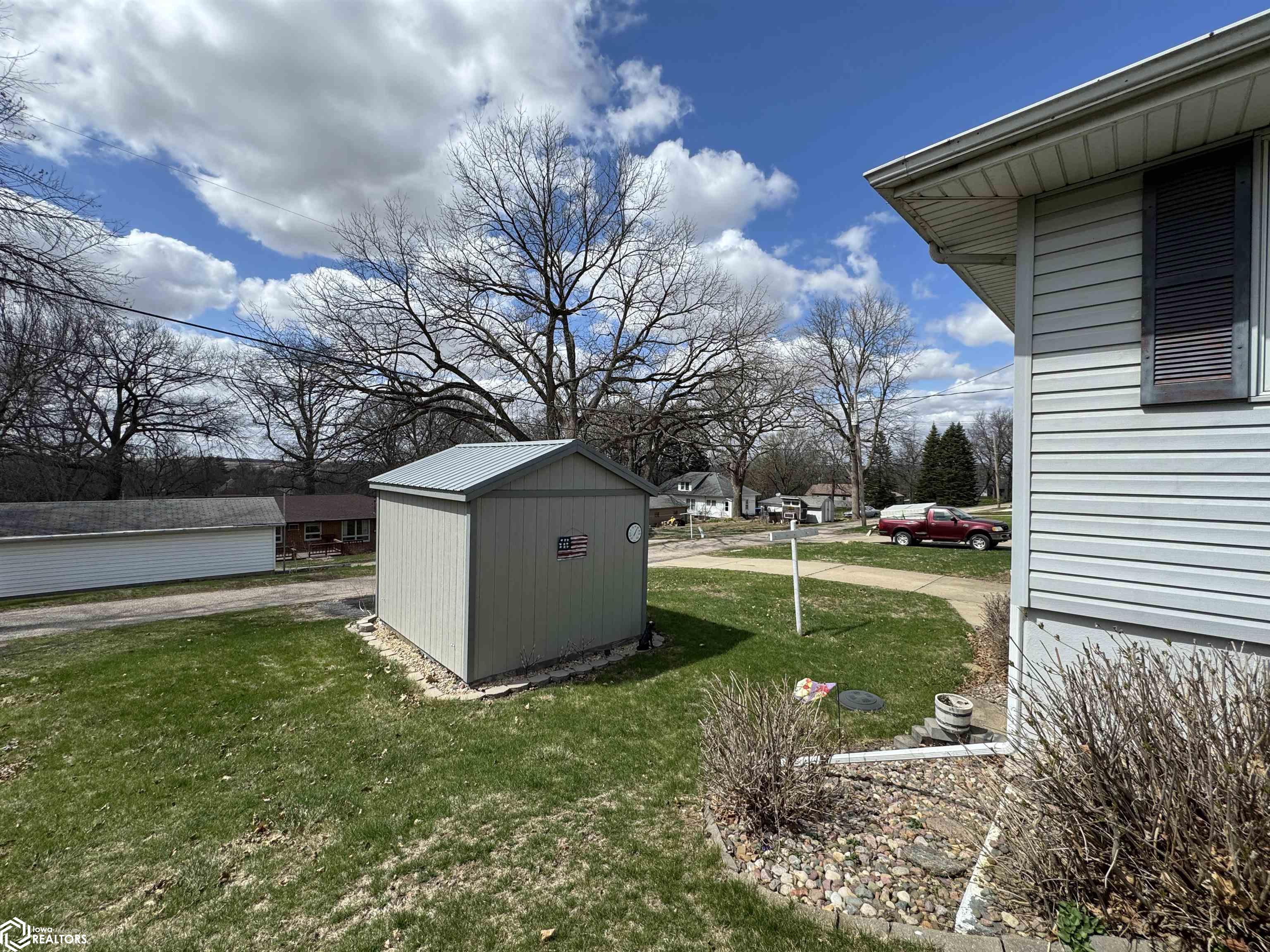 107 Knutsen Street, Exira, Iowa image 38