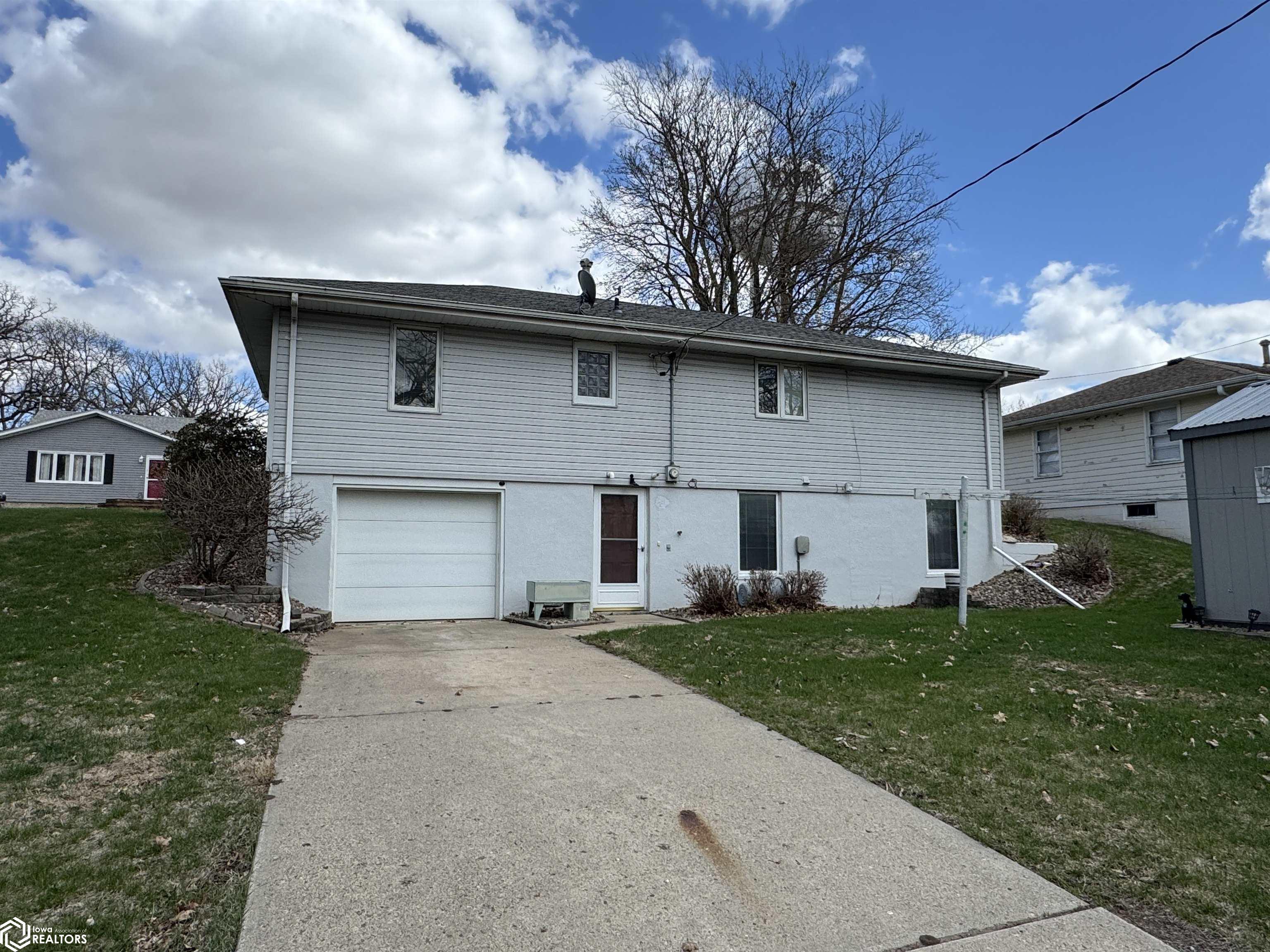 107 Knutsen Street, Exira, Iowa image 40
