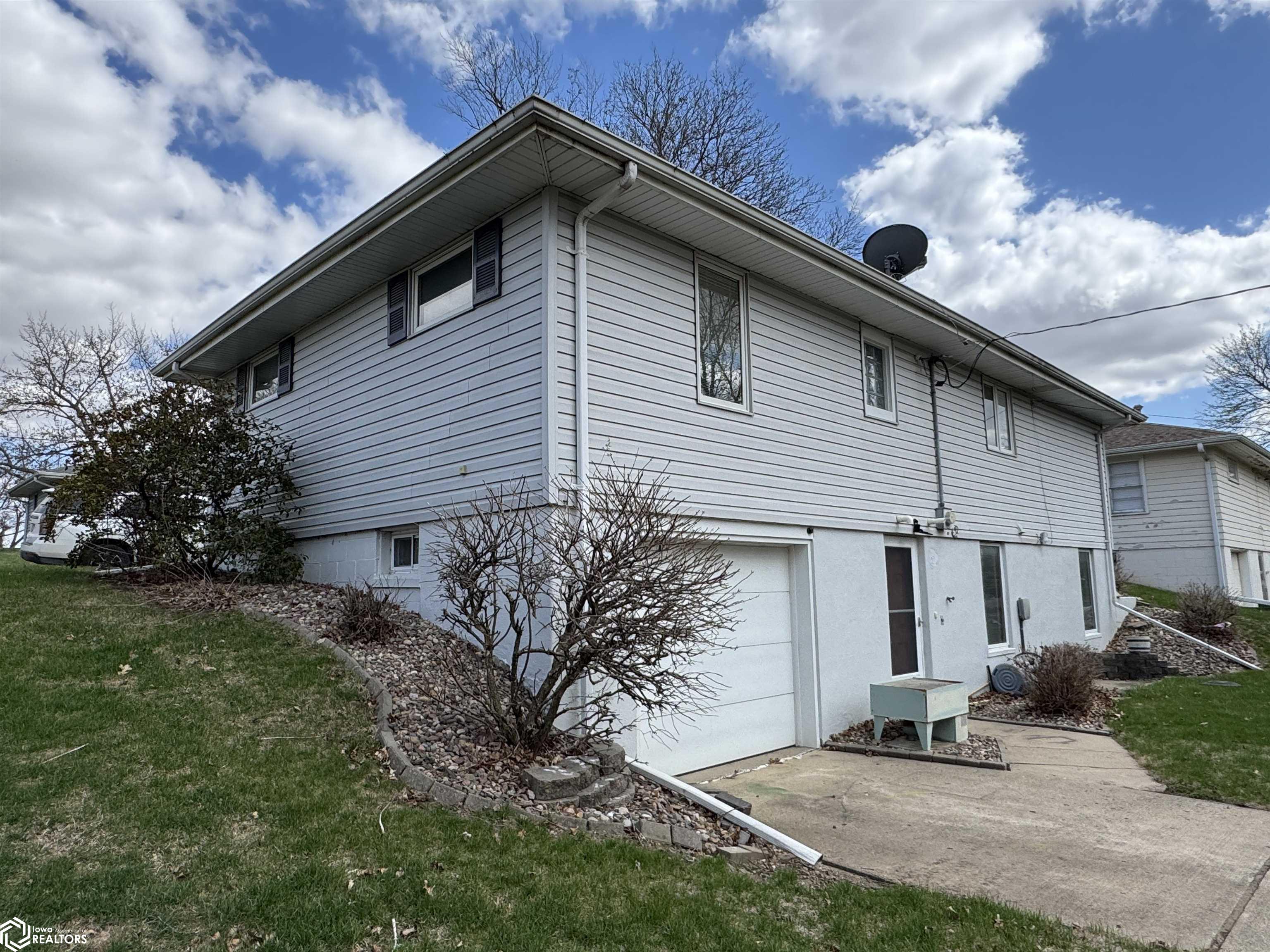 107 Knutsen Street, Exira, Iowa image 41
