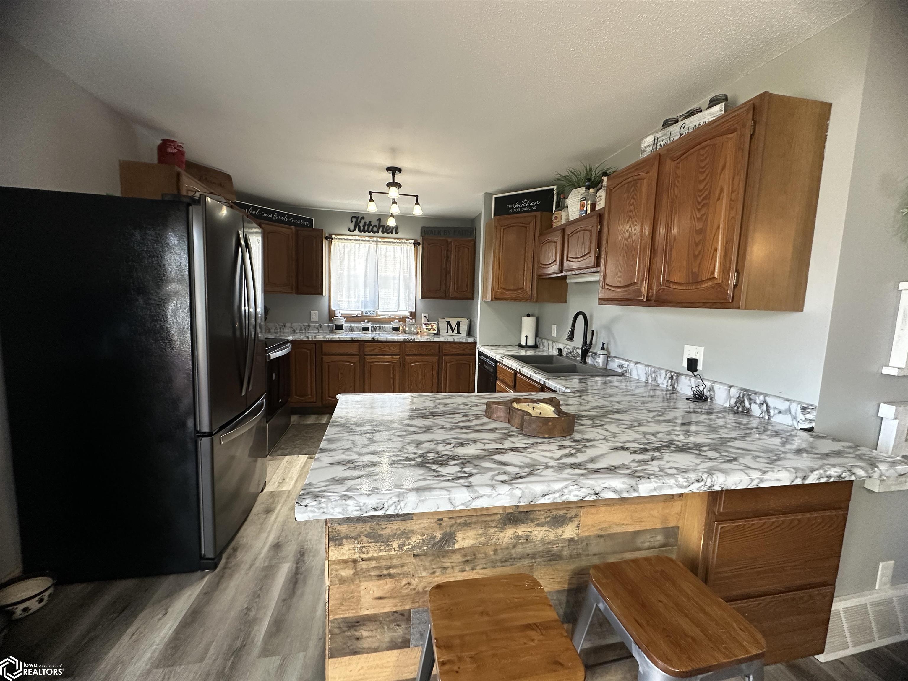 604 N 3rd Ave, Northwood, Iowa image 4