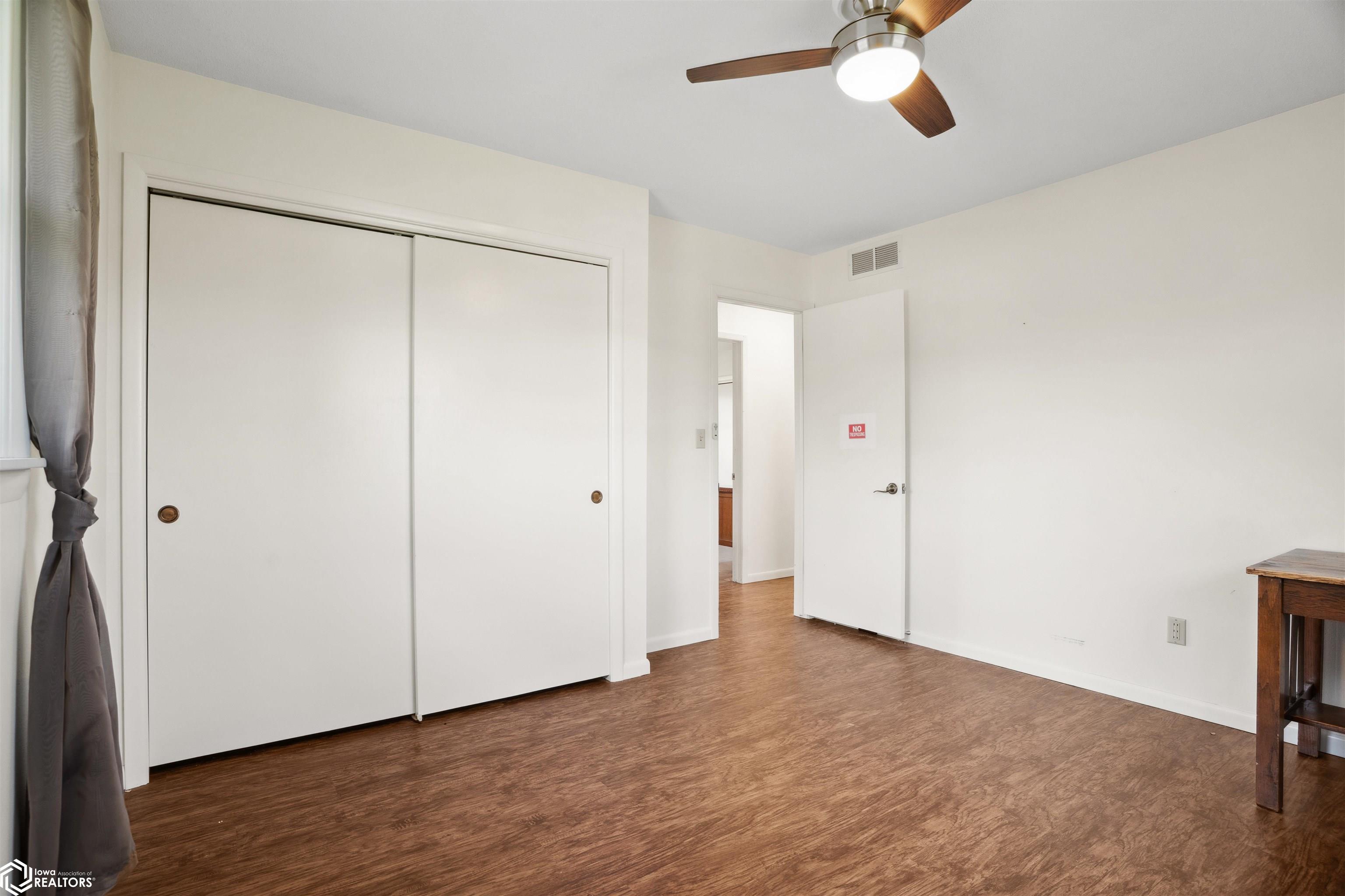 205 9th Street, West Point, Iowa image 15