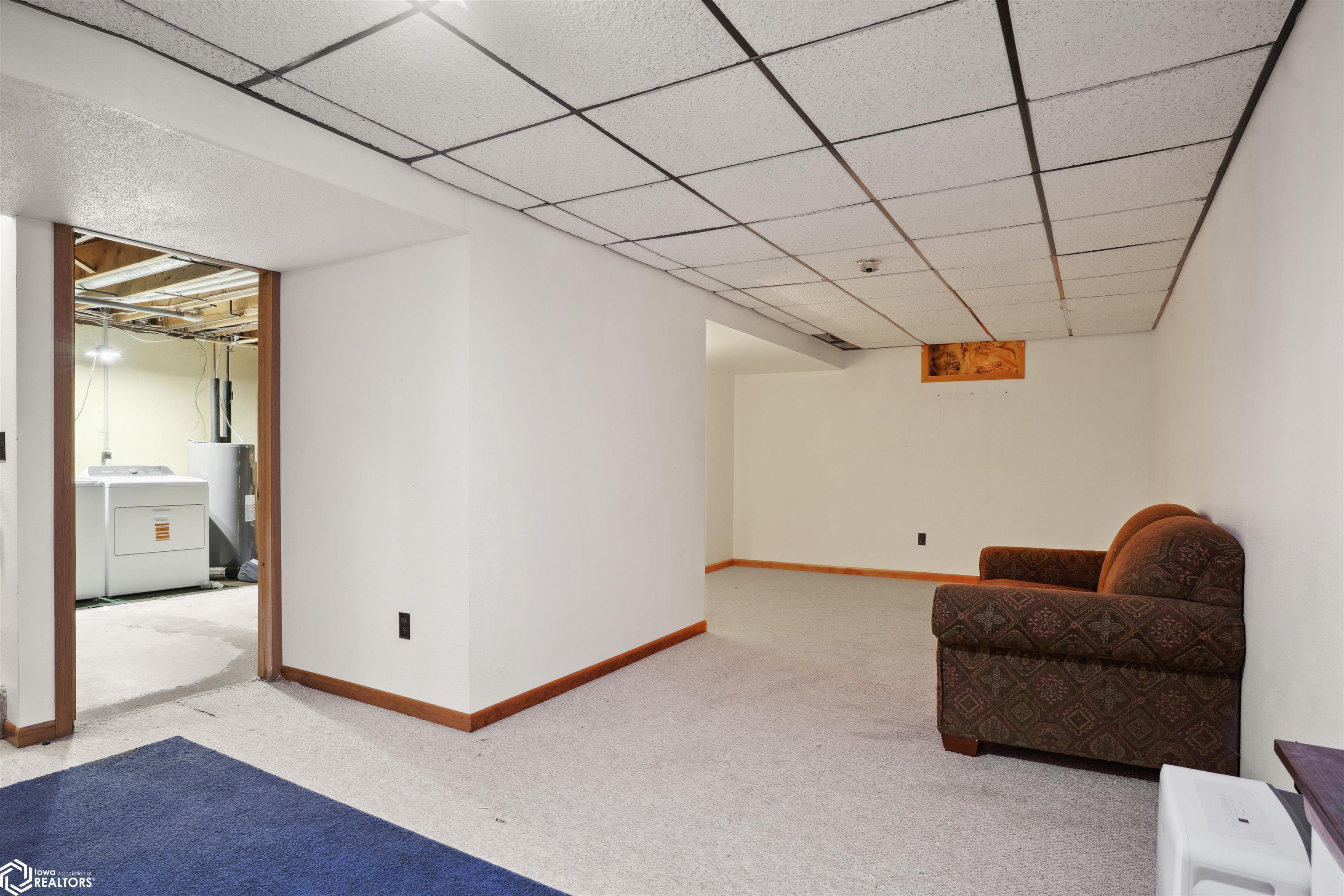 205 9th Street, West Point, Iowa image 21