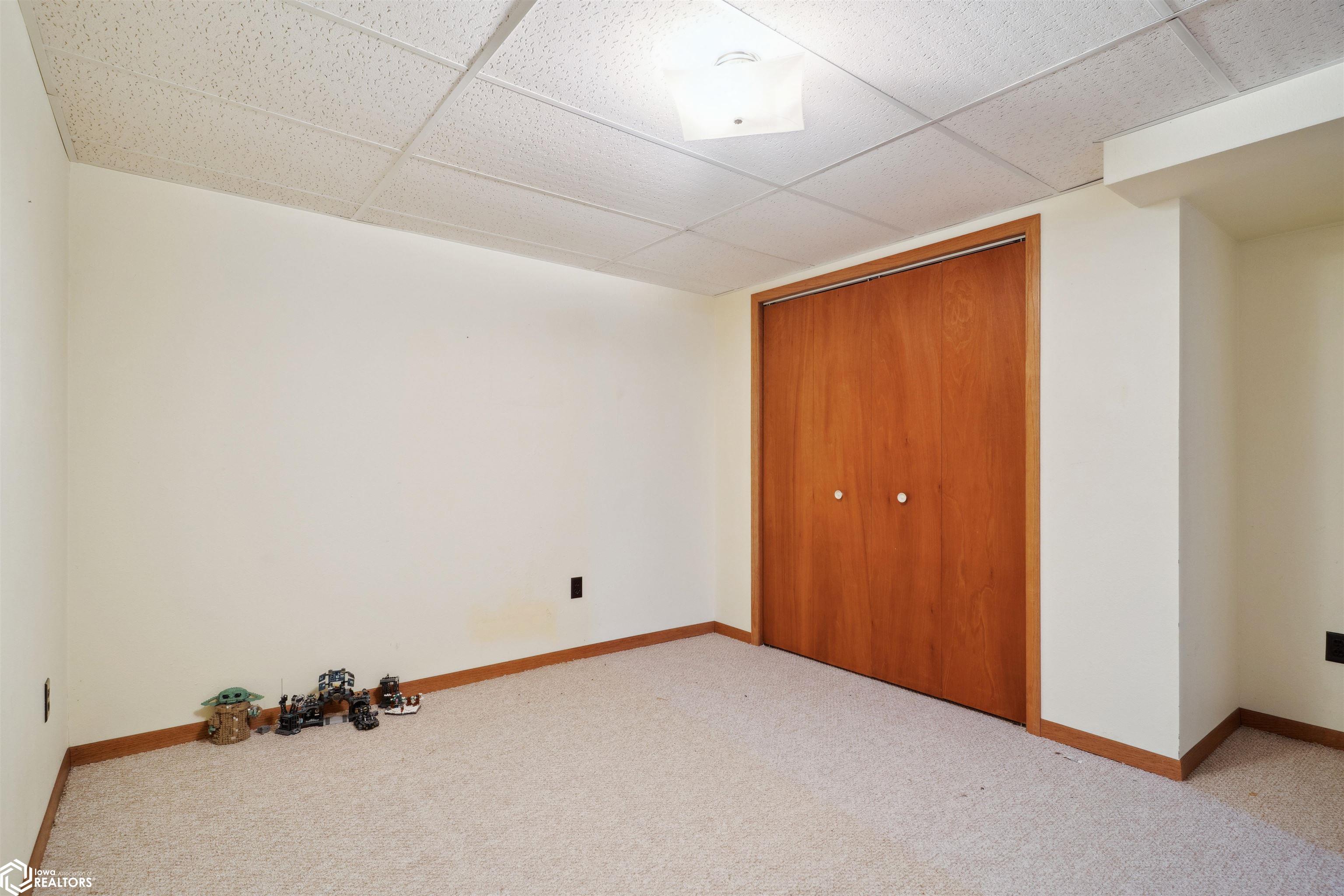 205 9th Street, West Point, Iowa image 22