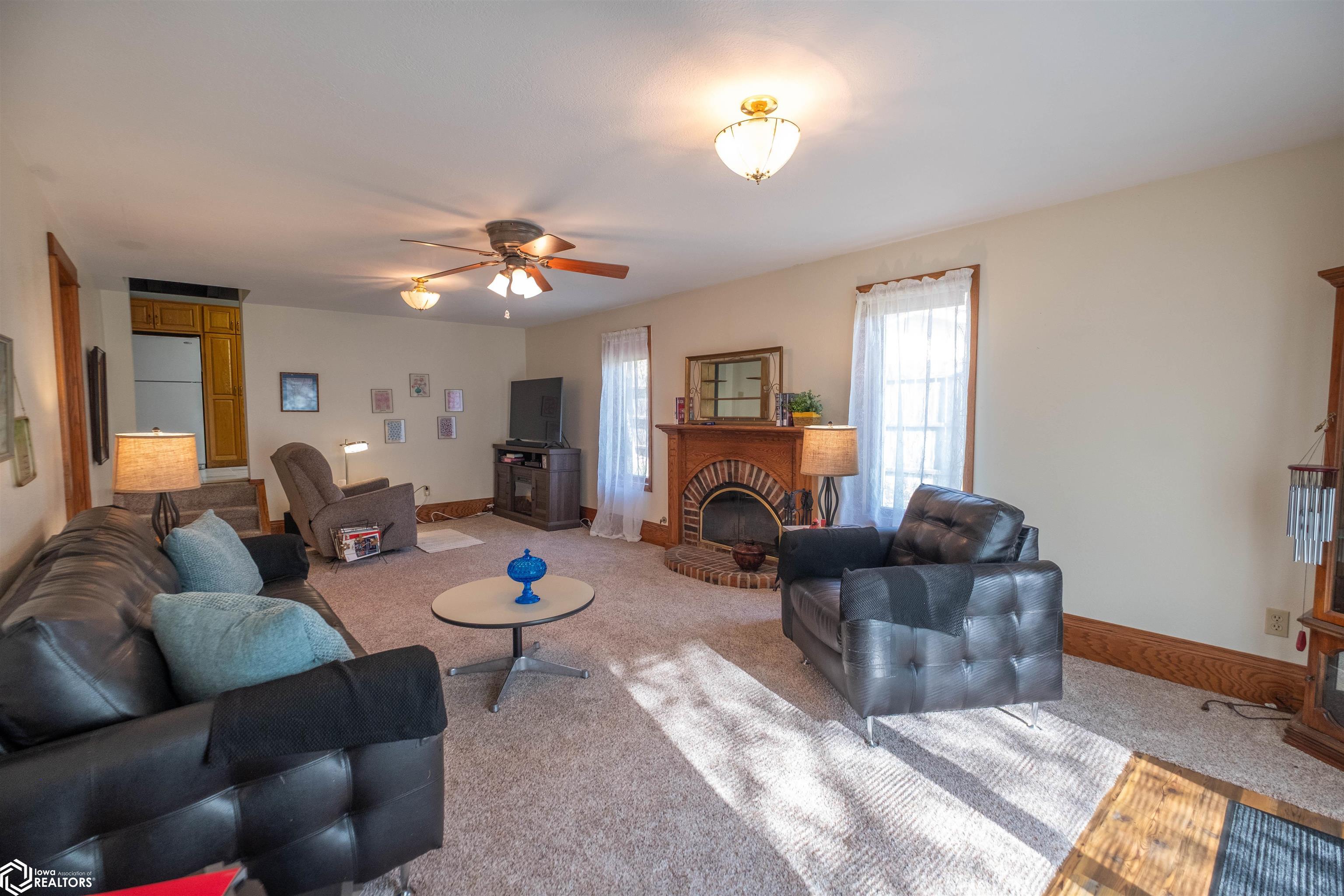402 E Grundy Avenue, Conrad, Iowa image 14
