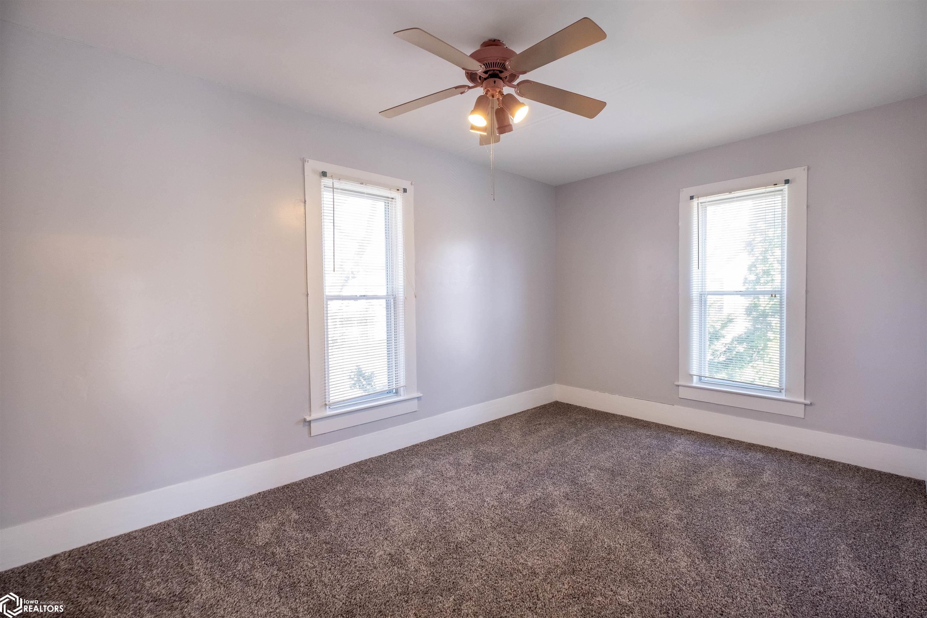 402 E Grundy Avenue, Conrad, Iowa image 25