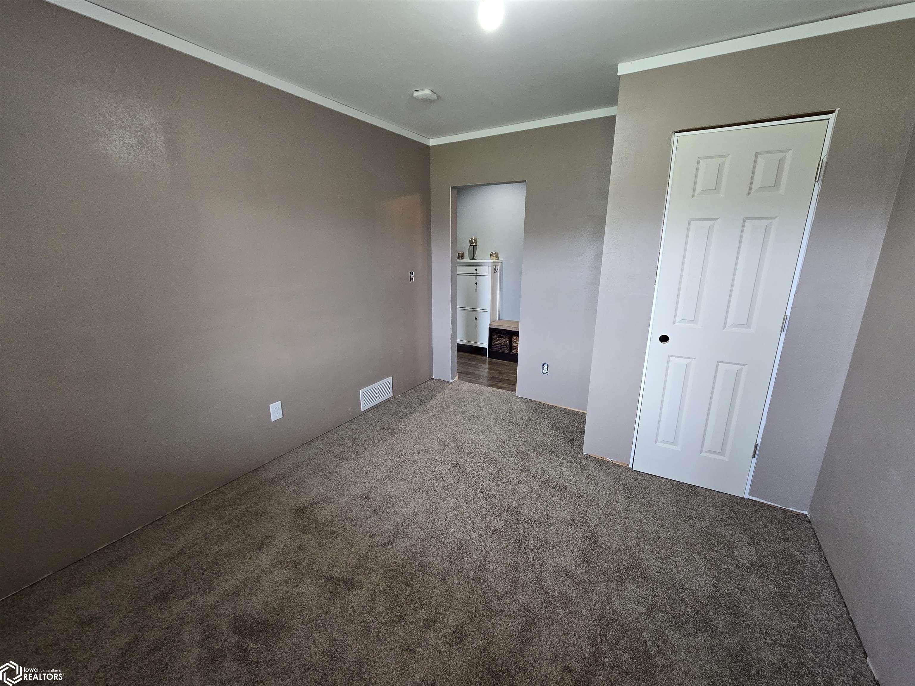 1207 James Street, Webster City, Iowa image 7