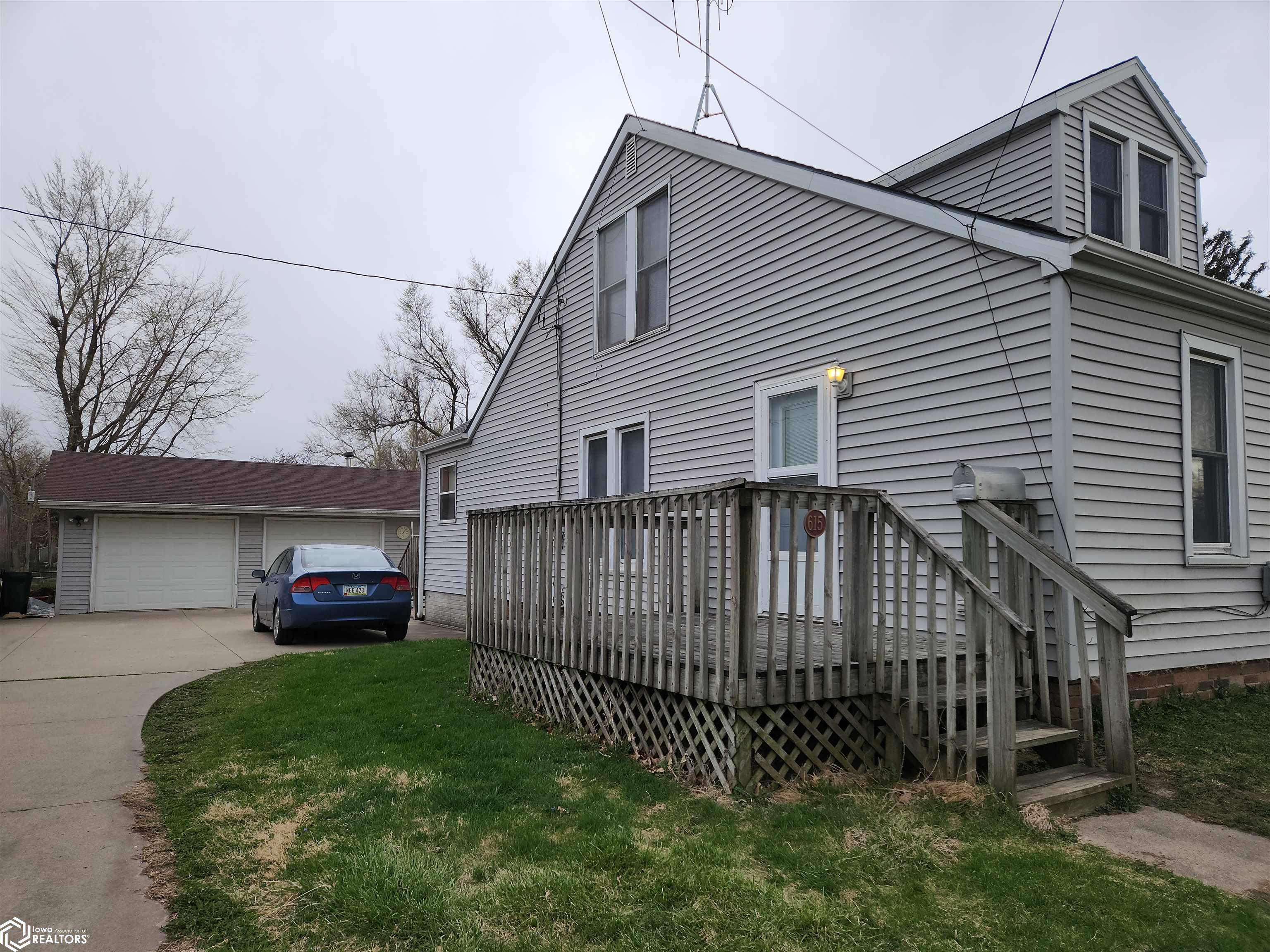 615 S 8th Avenue, Newton, Iowa image 3