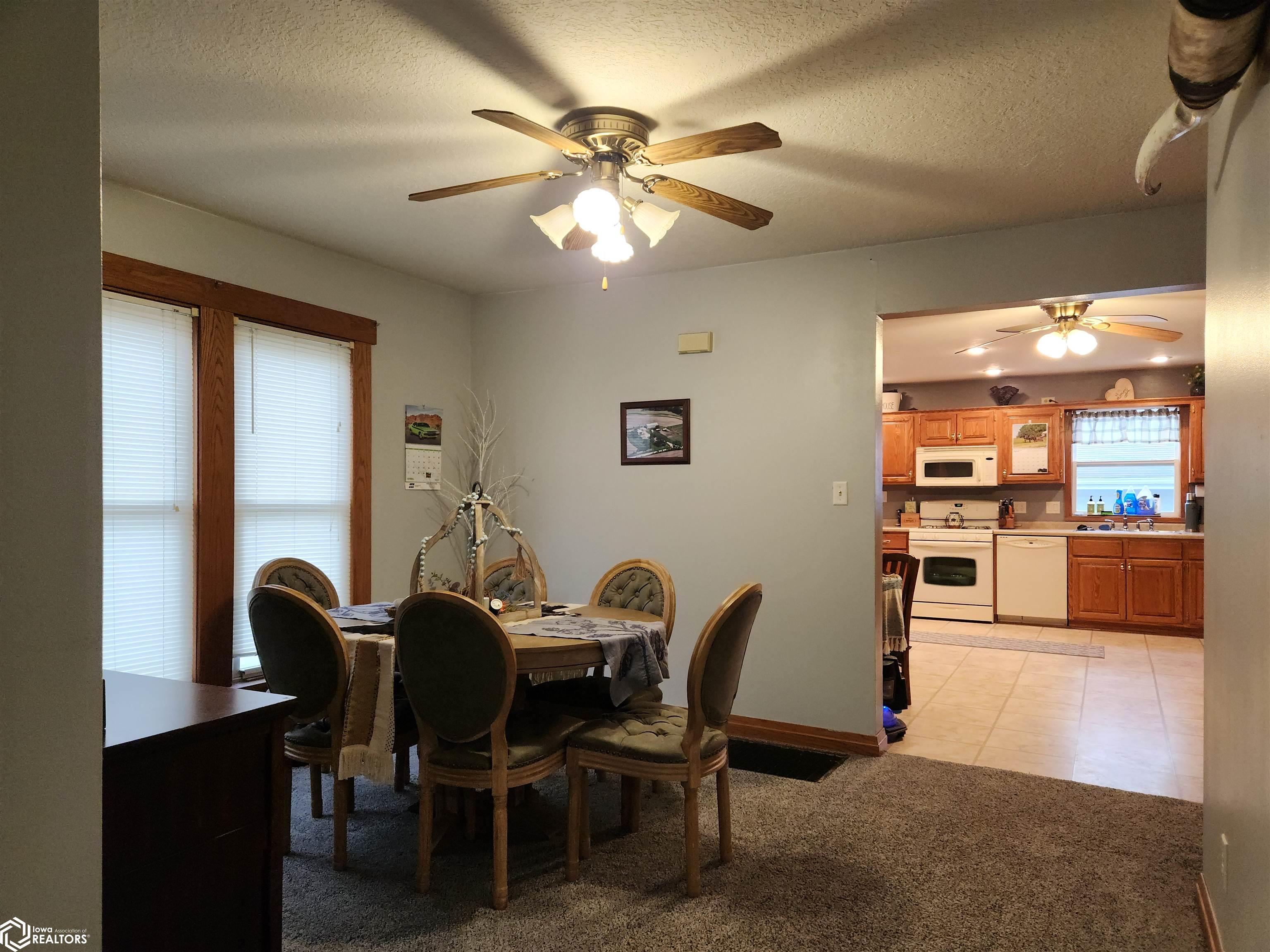 615 S 8th Avenue, Newton, Iowa image 8