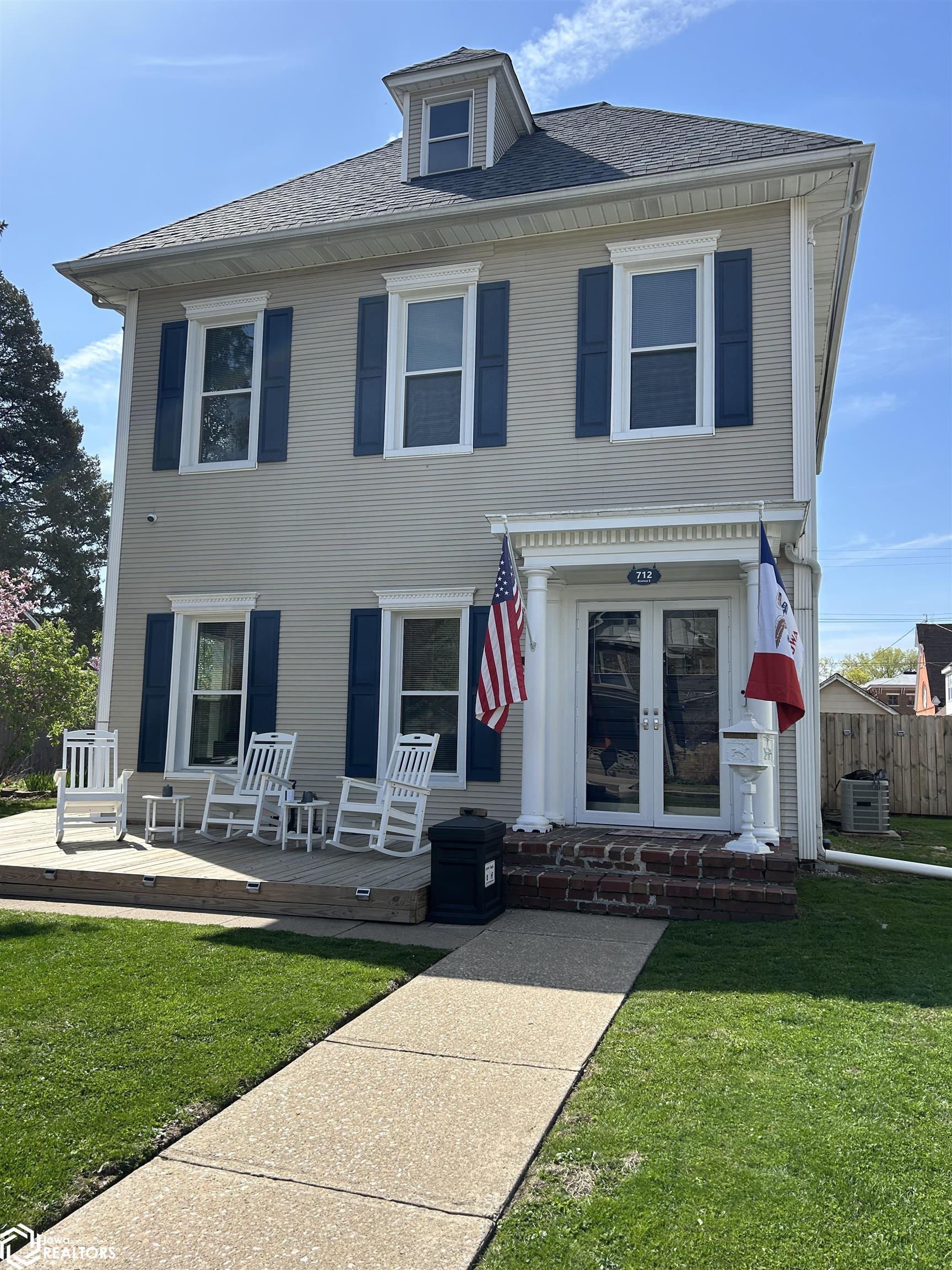 712 Avenue E, Fort Madison, Iowa image 1