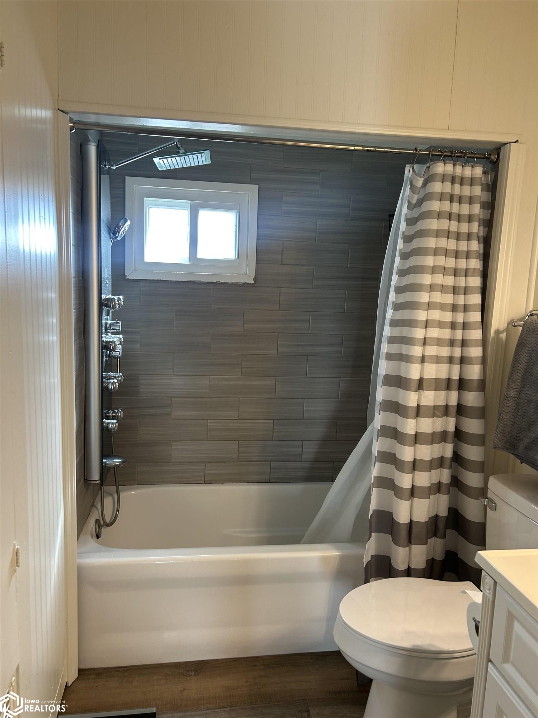 712 Avenue E, Fort Madison, Iowa image 34