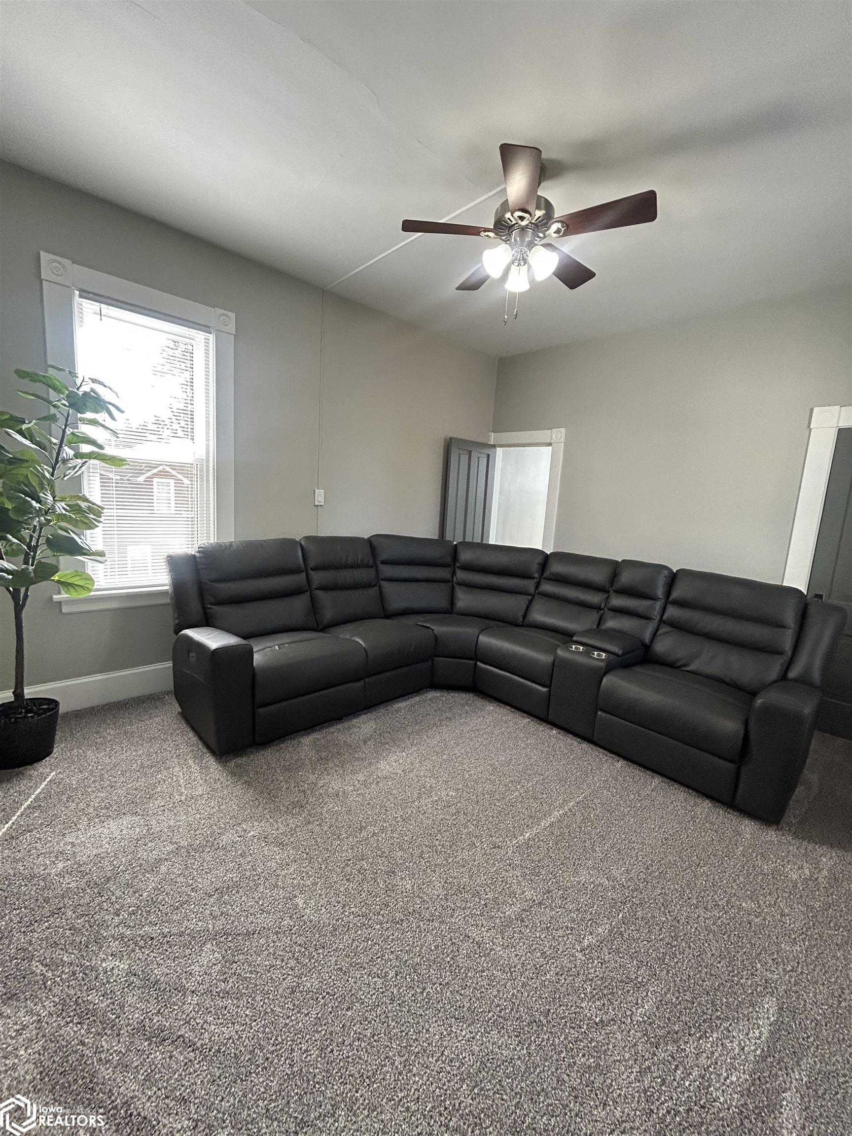 712 Avenue E, Fort Madison, Iowa image 37