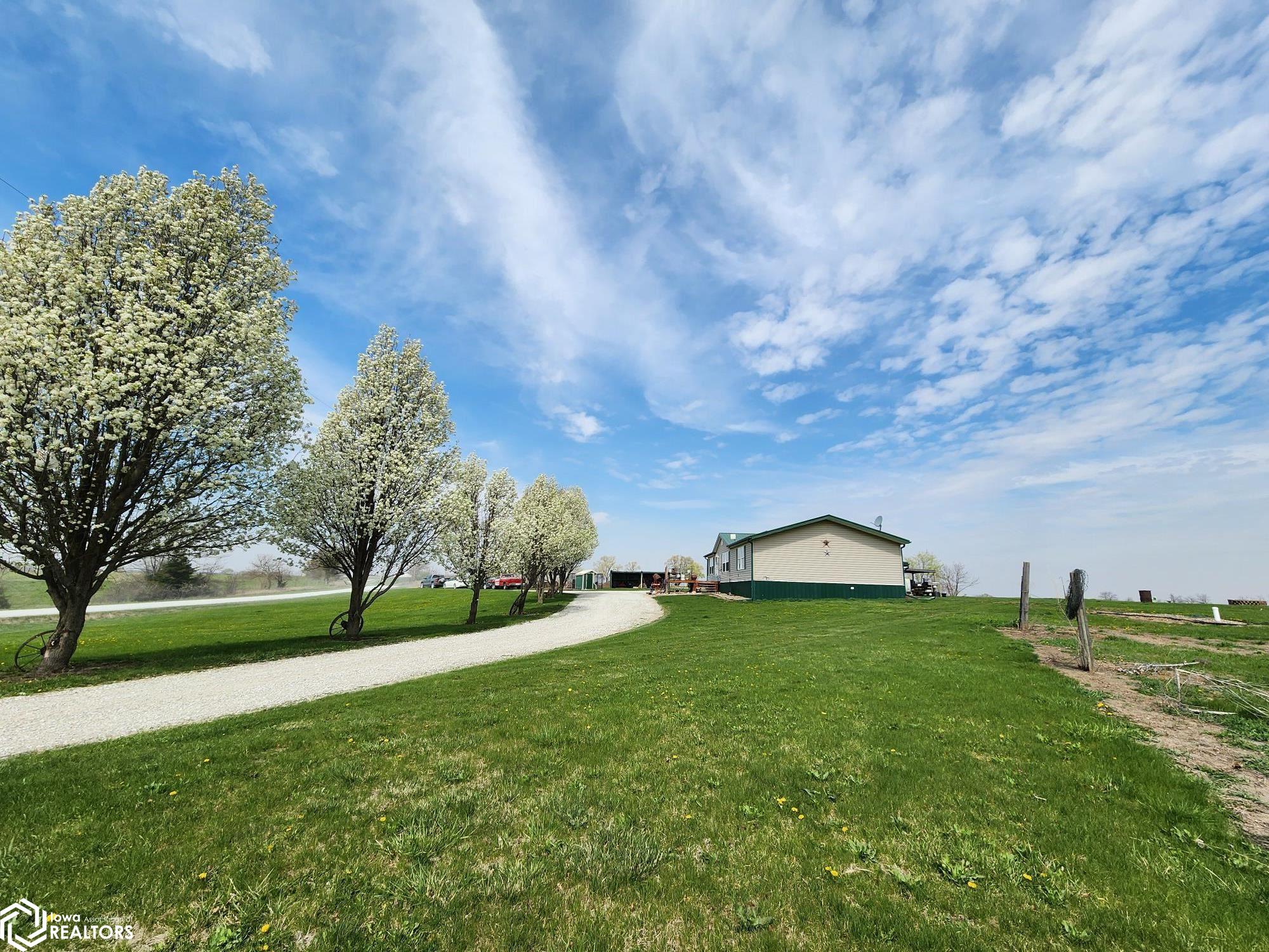 21393 415th Street, Chariton, Iowa image 13
