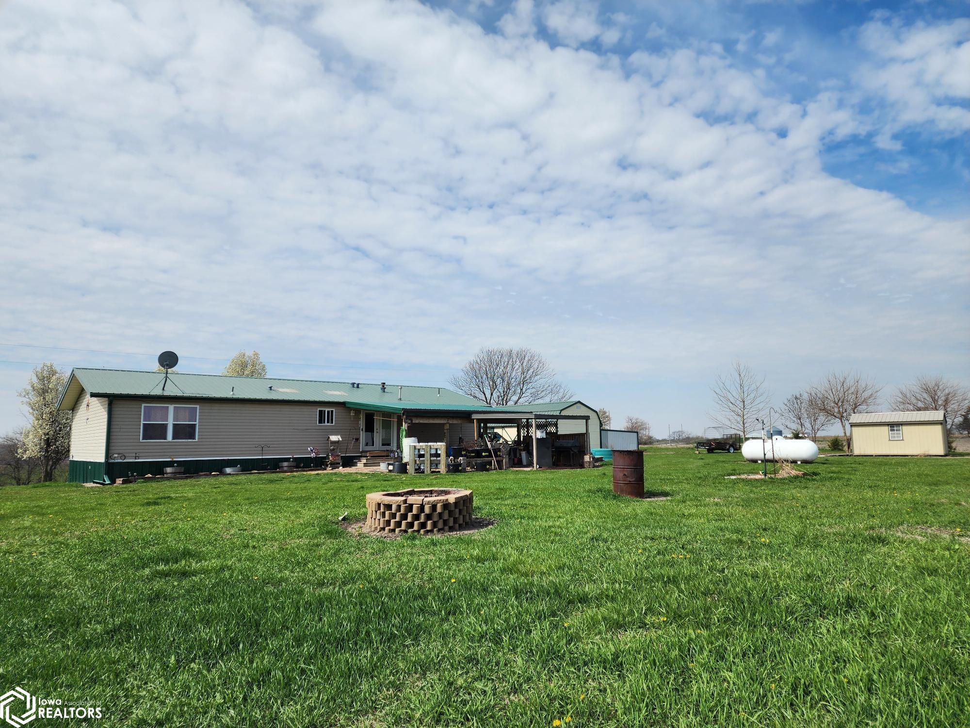 21393 415th Street, Chariton, Iowa image 6